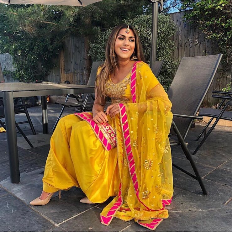 simple outfits for haldi brides