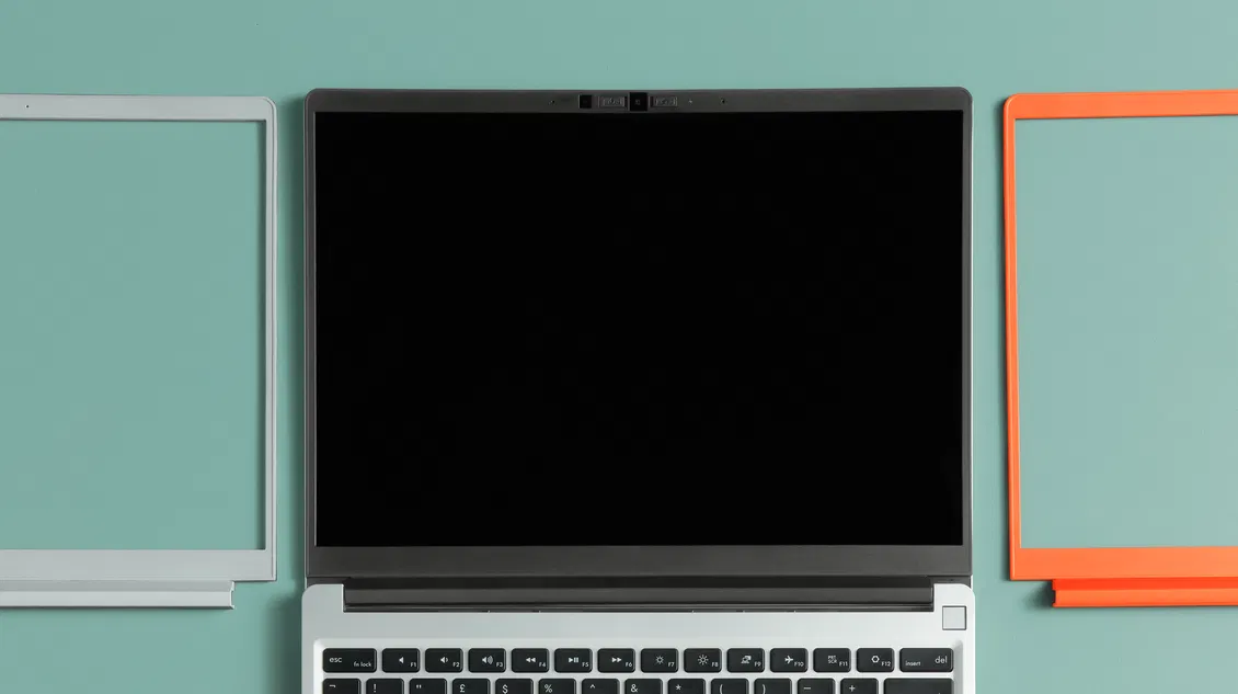 Bezels on Framework Laptop changing colors