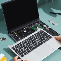 Replacing Framework Laptop 13 Input Cover