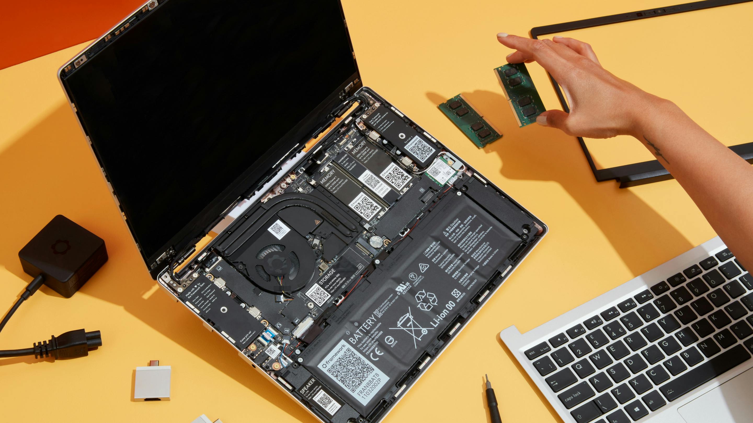 The Framework Laptop DIY Edition