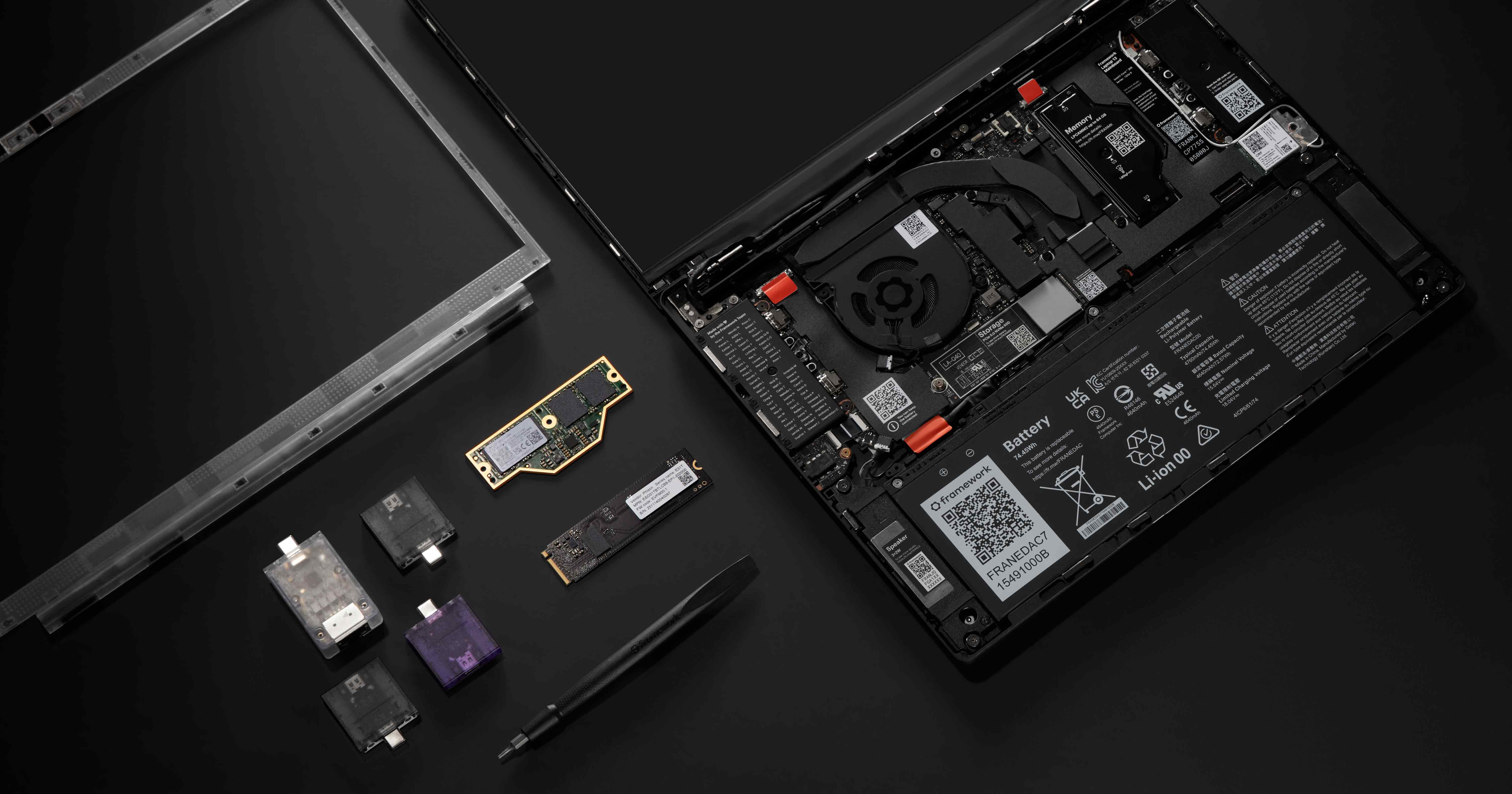 Framework | Framework Laptop 13 Pro: Intel Core Ultra 3 & LPCAMM2