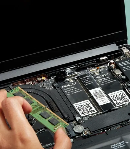 Inserting RAM