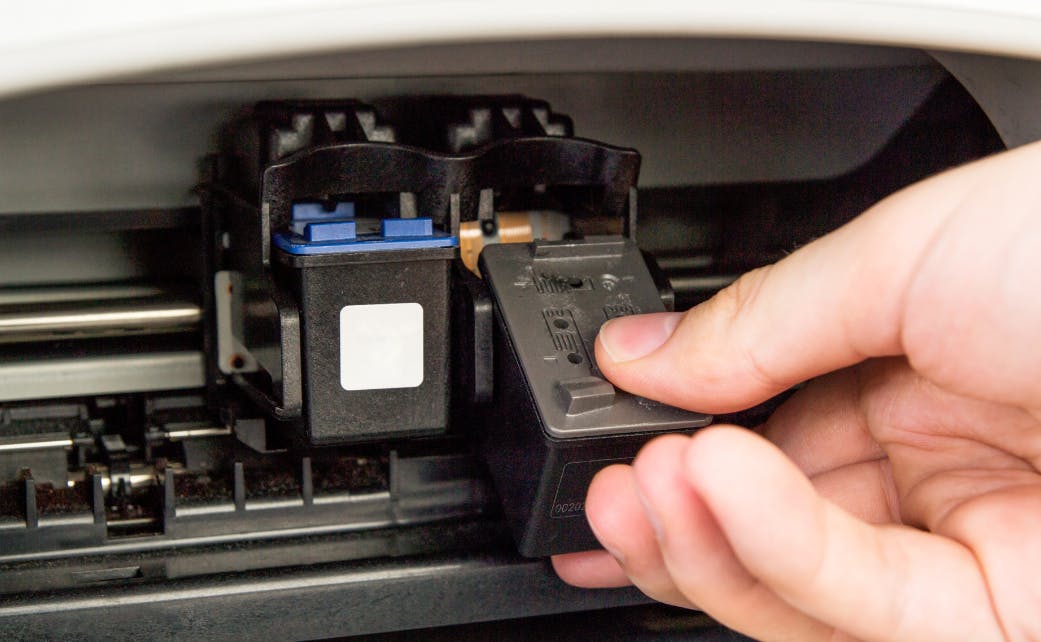 Changer cartouche encre Canon : guide pratique et conseils utiles