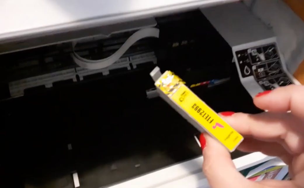 Comment remplacer une cartouche Epson XP-257 avec France Toner ?