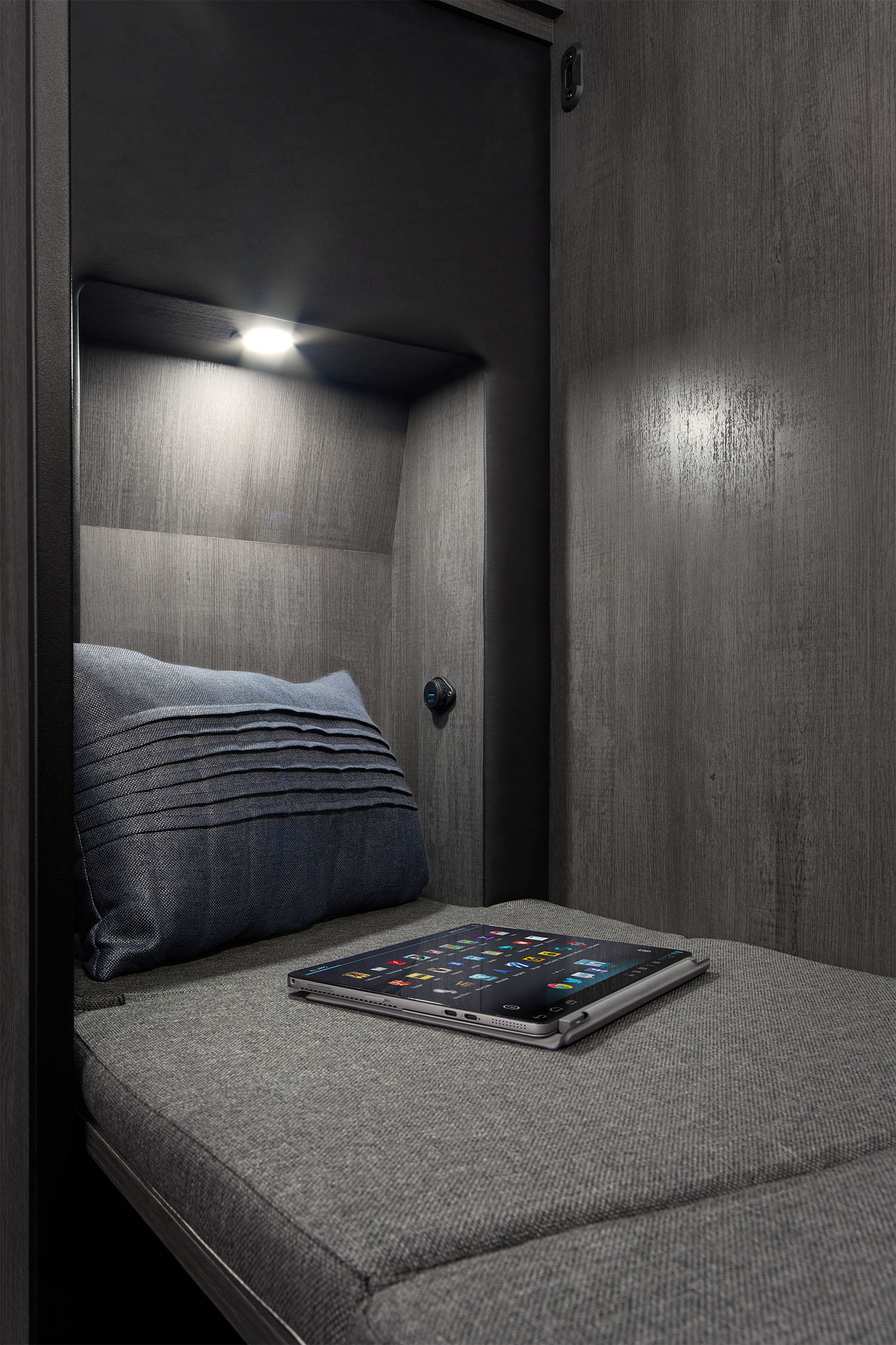 2027 Freedom Mover PX10 Deep Space Bath Bed Conversion Driver Side Nook