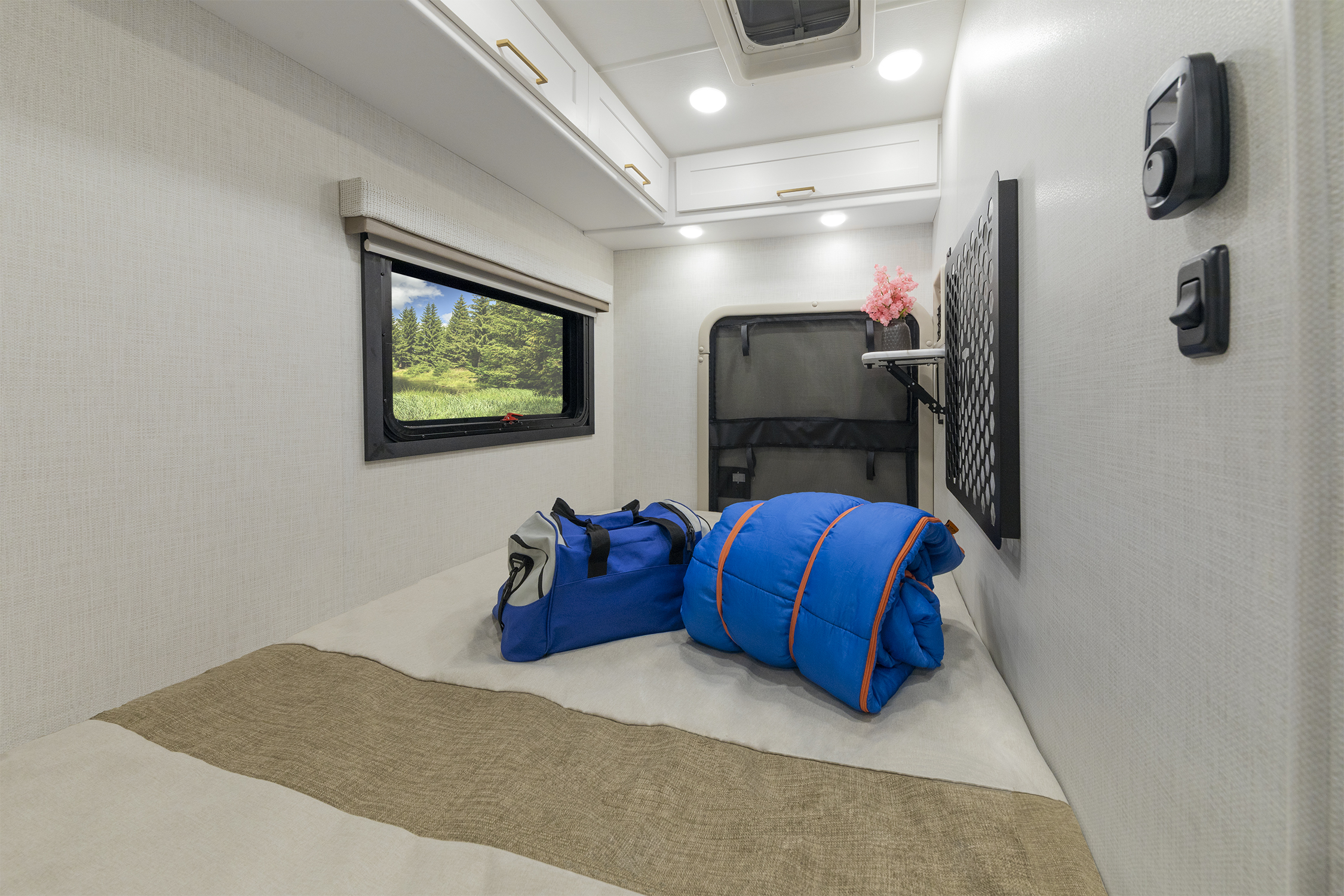 2026 Eddie Bauer 26ED Warm Flannel Walnut Grove Bed