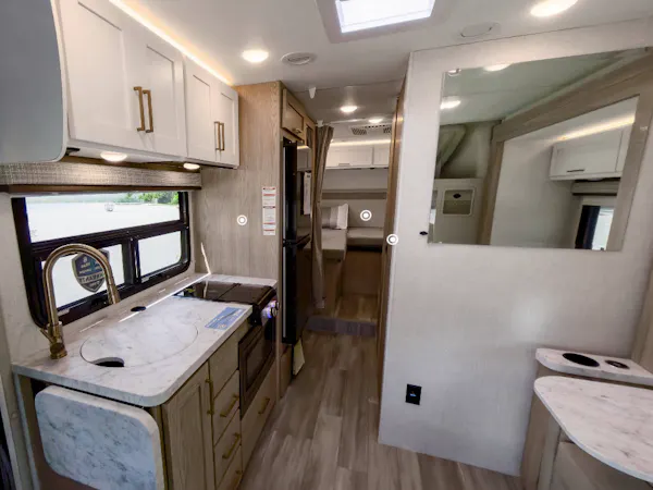 Freedom Elite Transit 360° tours