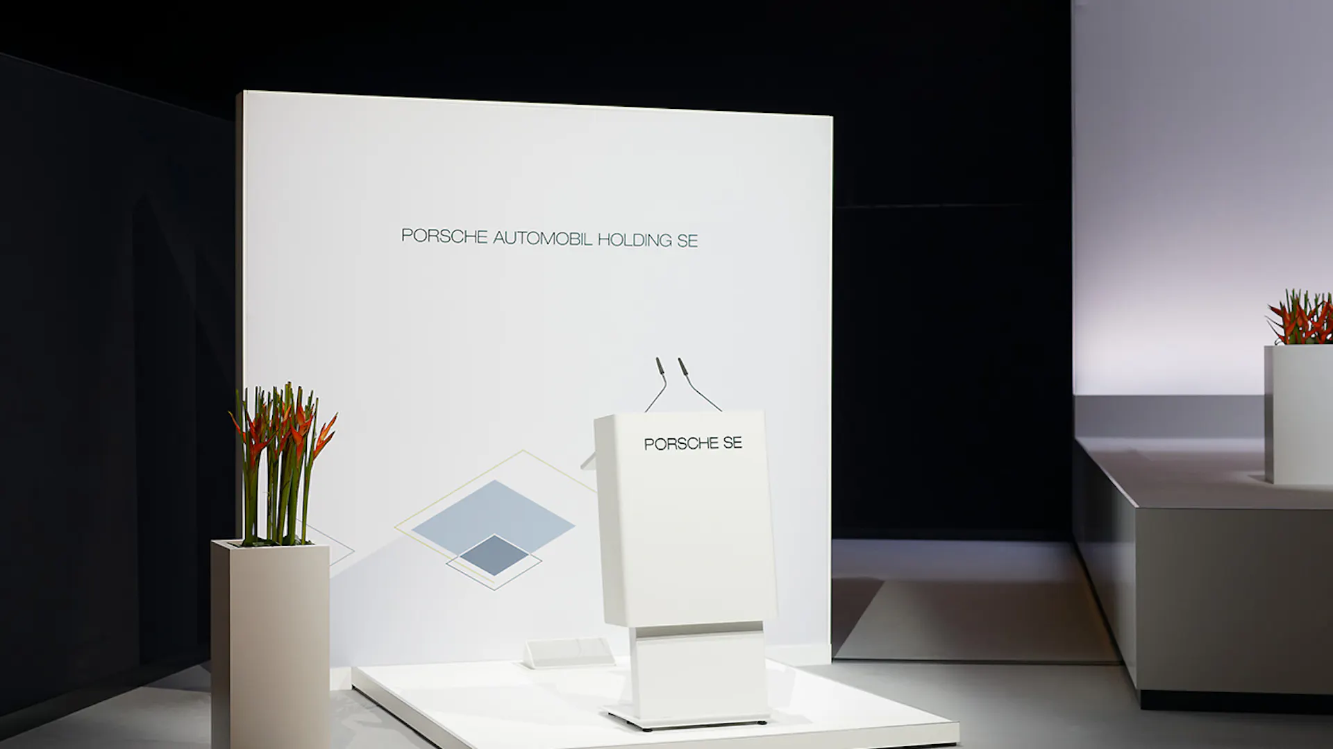Referenzen-Porsche-PSE-Rednerpult