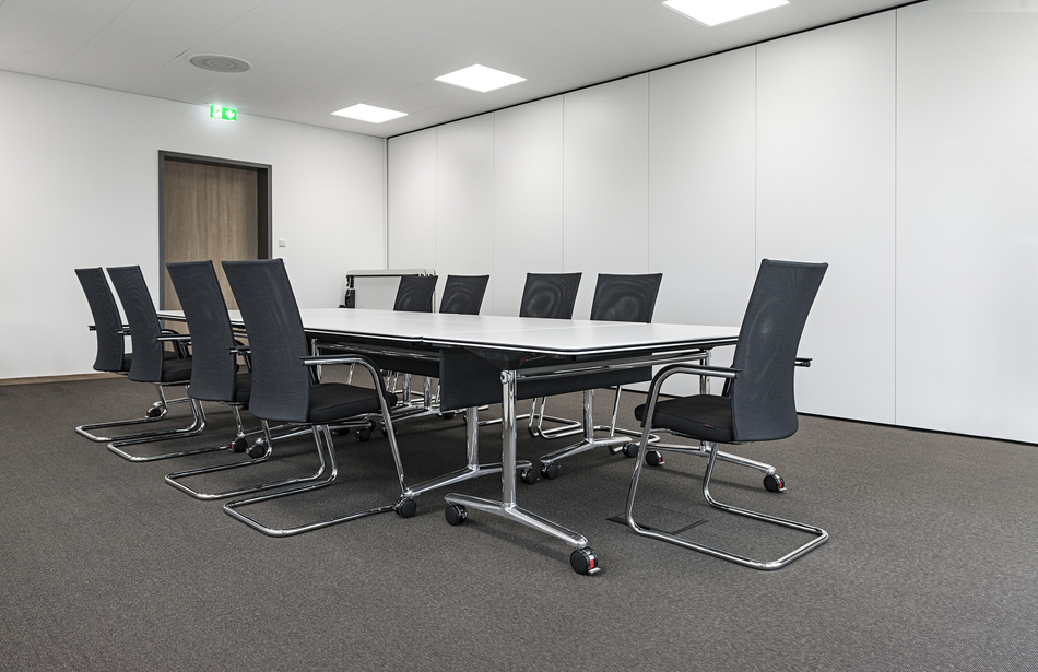 Arbeitgeberverband Chemie | Tischanlage: multiform | Konferenzstuhl: pharao net