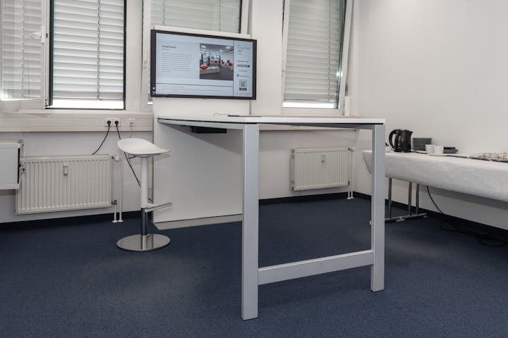 Referenzen- Expert Plaza- Dreieich- MICO Bench
