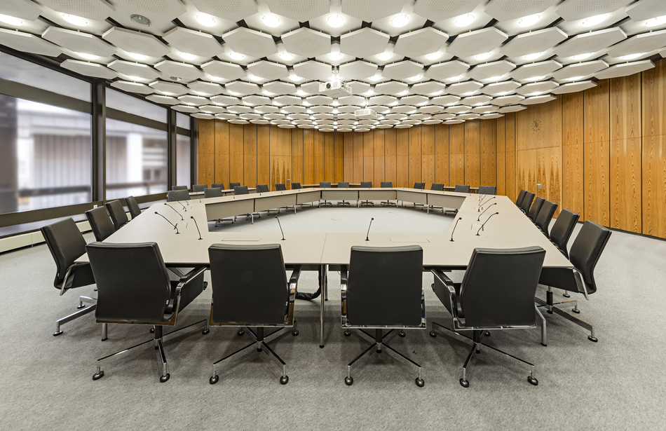 Verwaltungsgebäude Nürnberg | Konferenztisch fallon