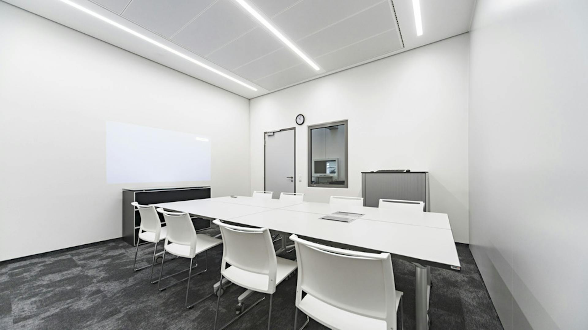 ebm-papst | Mehrzweckstuhl: klif | sideboard: mms