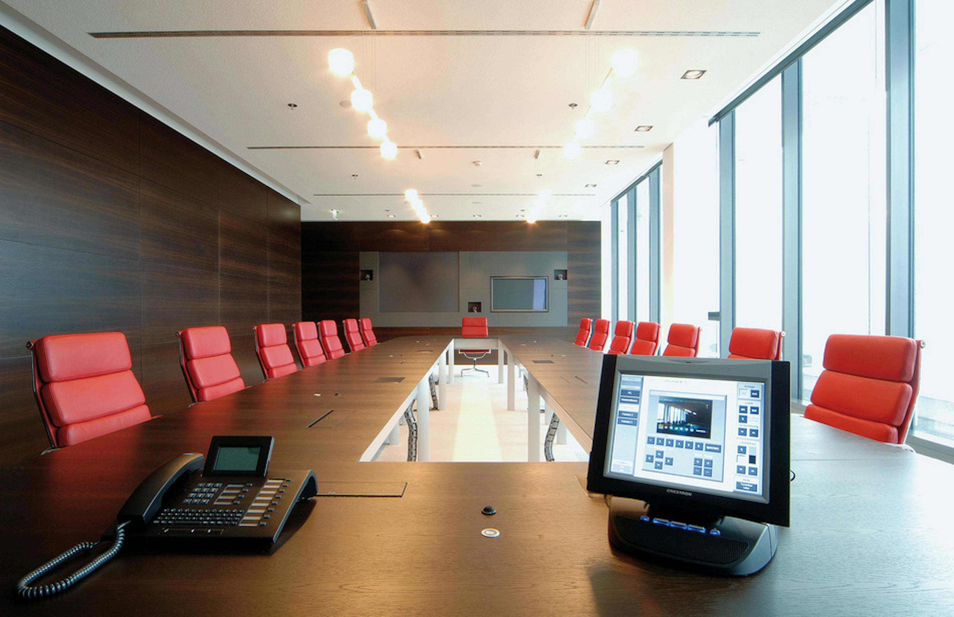 Sparkassen Informatik, Frankfurt a.M. | Conference table: cetera