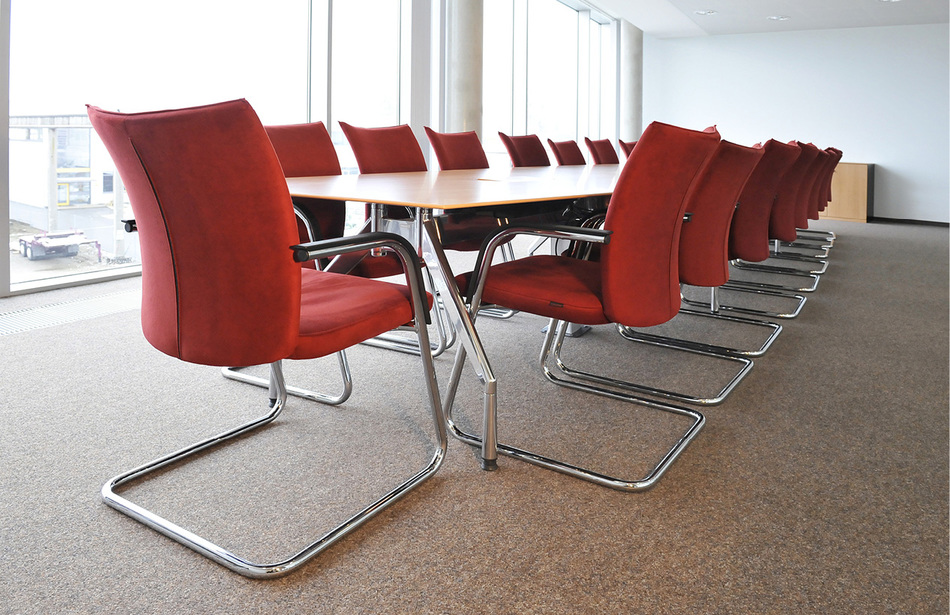 Rentschler Biotechnologie GmbH Laupheim | Stühle: pharao | Konferenztisch: fallon