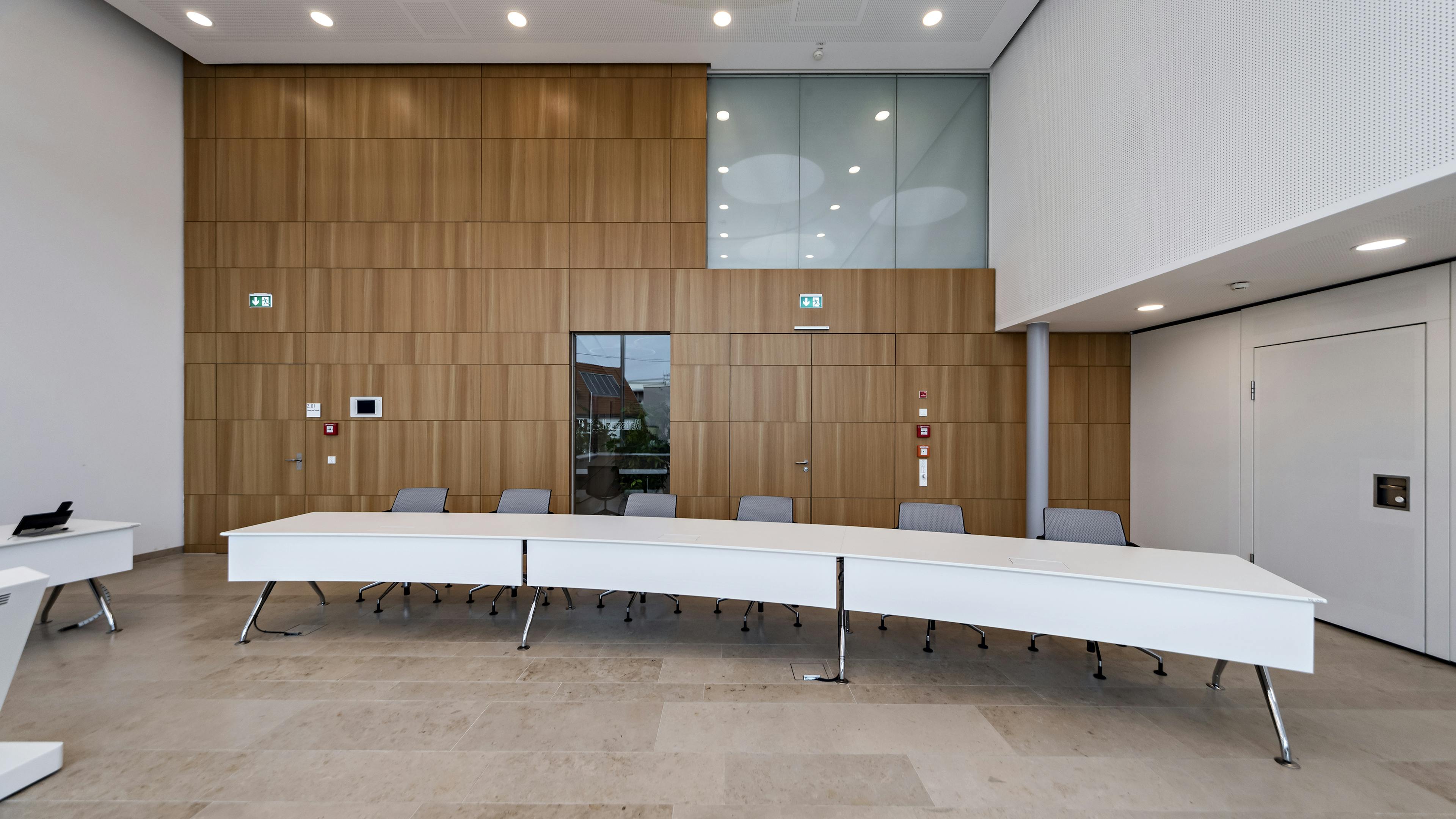 Gemeinde Baltmannsweiler Ratssaal | xcone Konferenztisch