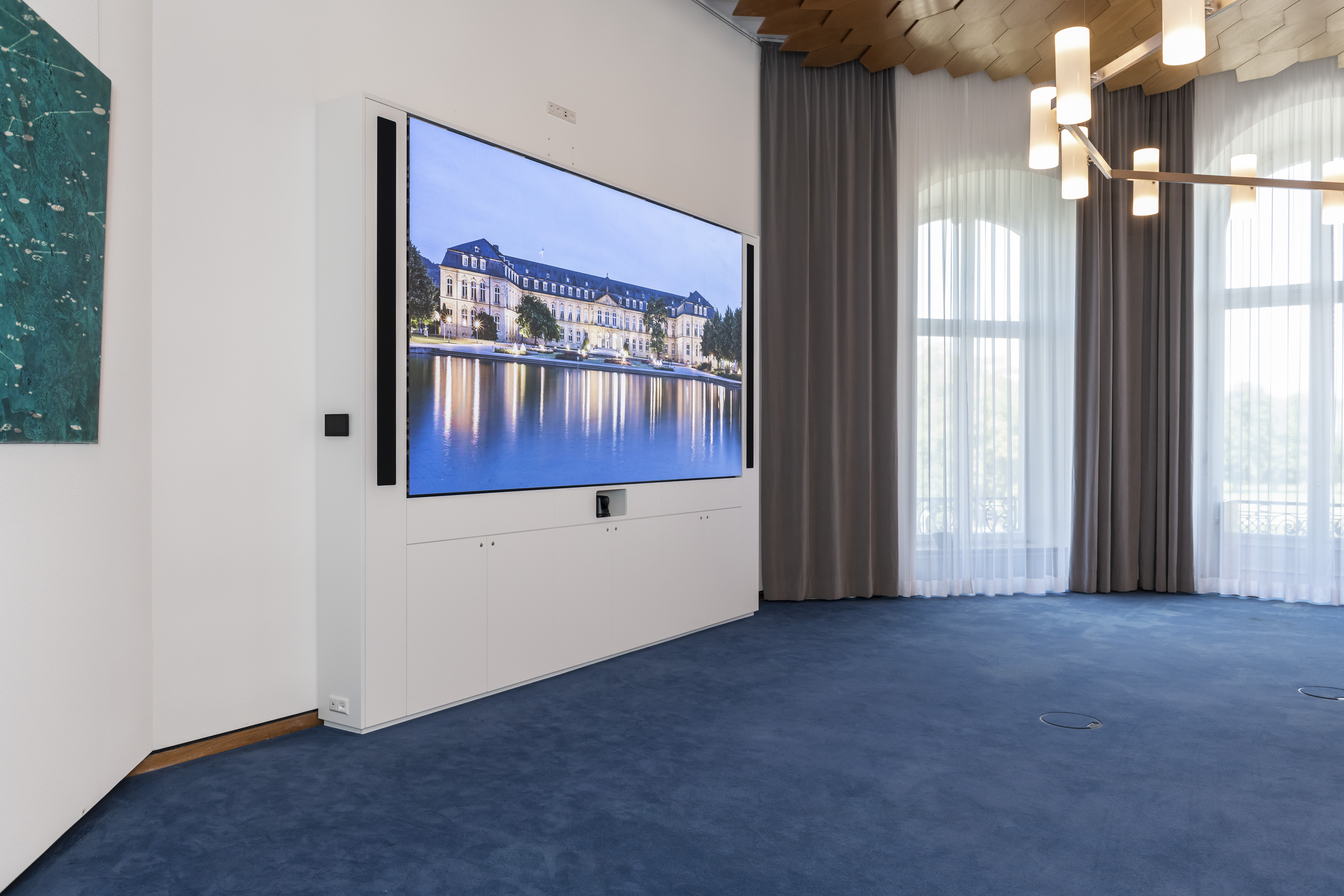 References_picture_gallery_ministry_of_finance_Stuttgart_LED_media_wall