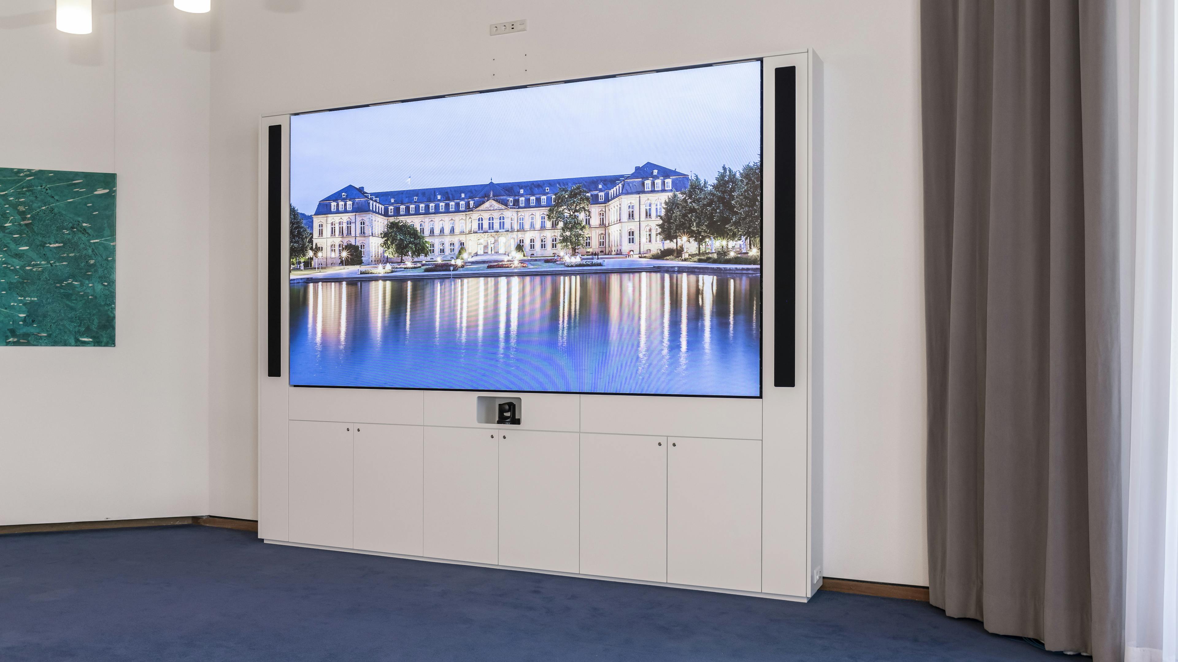 Referenzen_Bildergalerie_Ministerium_für_Finanzen_Stuttgart_LED_Medienwand