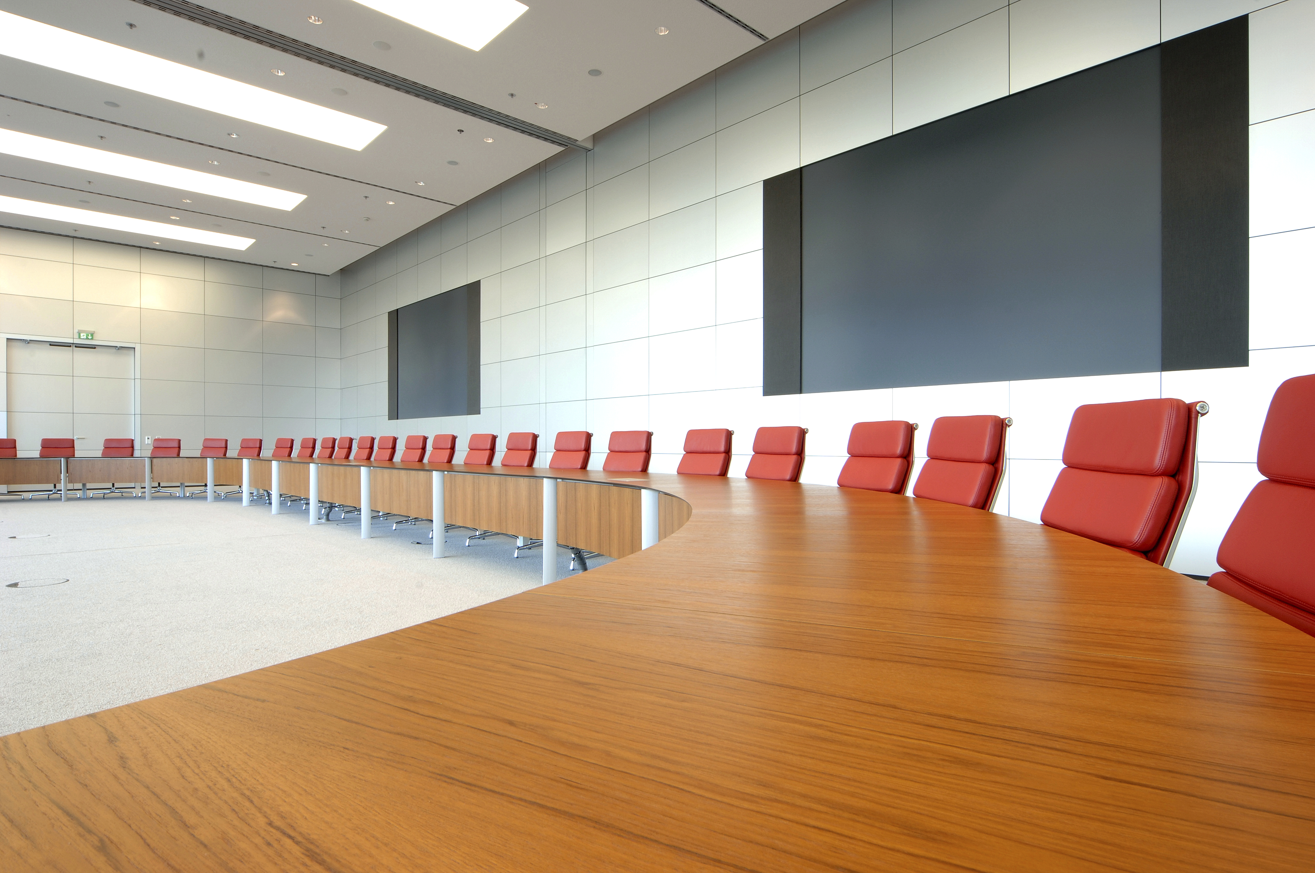 References-Picture gallery- Sparkassen Informatik, Frankfurt a.M.- cetera conference table