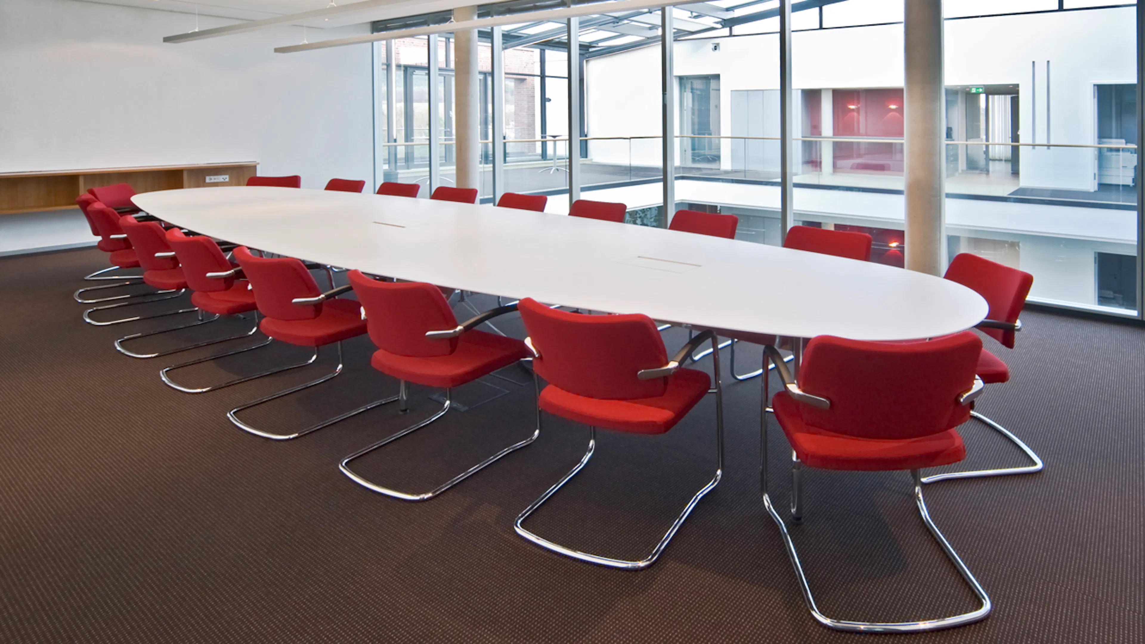 Referenzen-Bildergalerie- sona Stühle