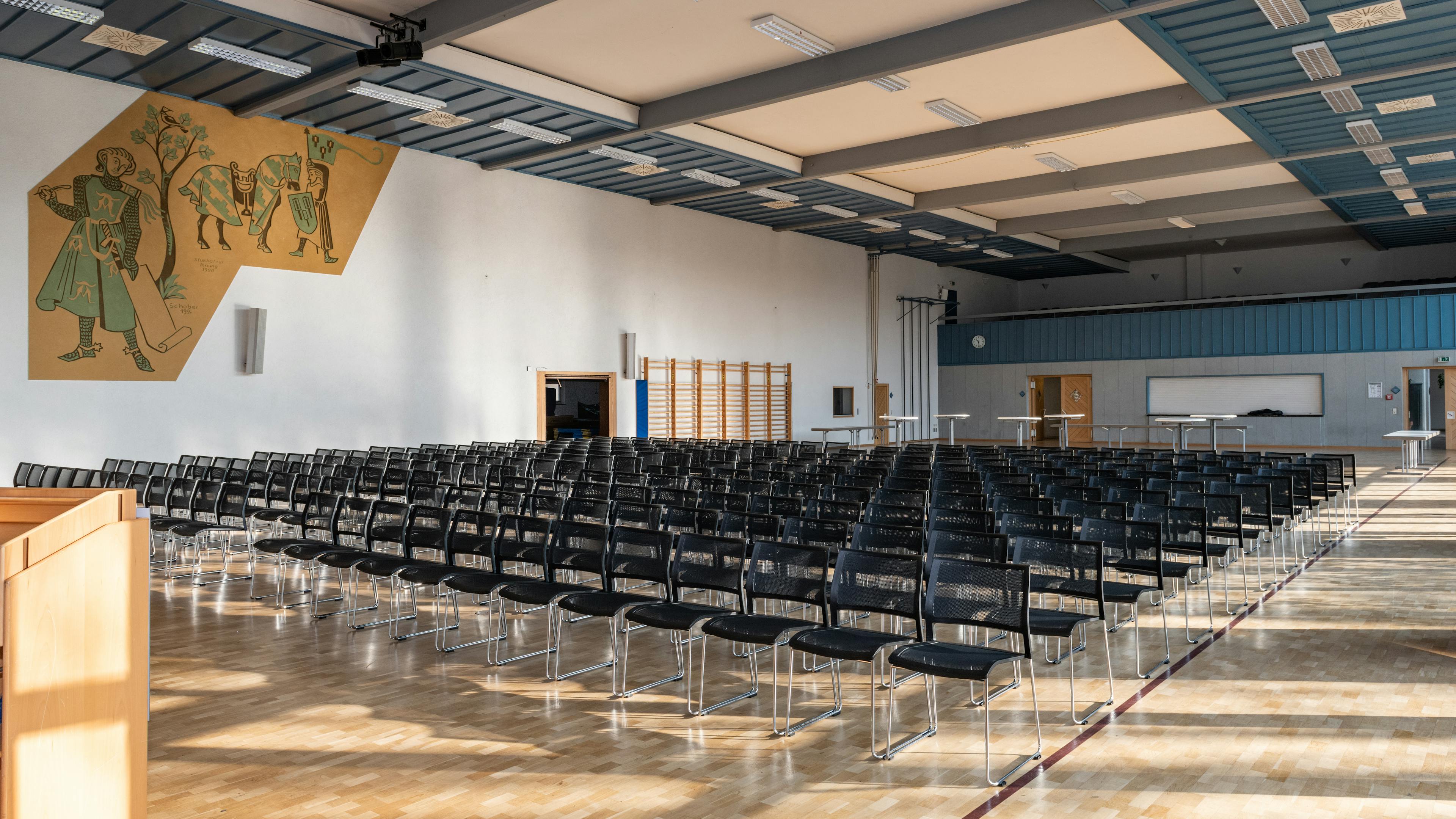 Referenzen-Bildergalerie-Limpurg-Halle Gaildorf-klif Mehrzweckstuhl