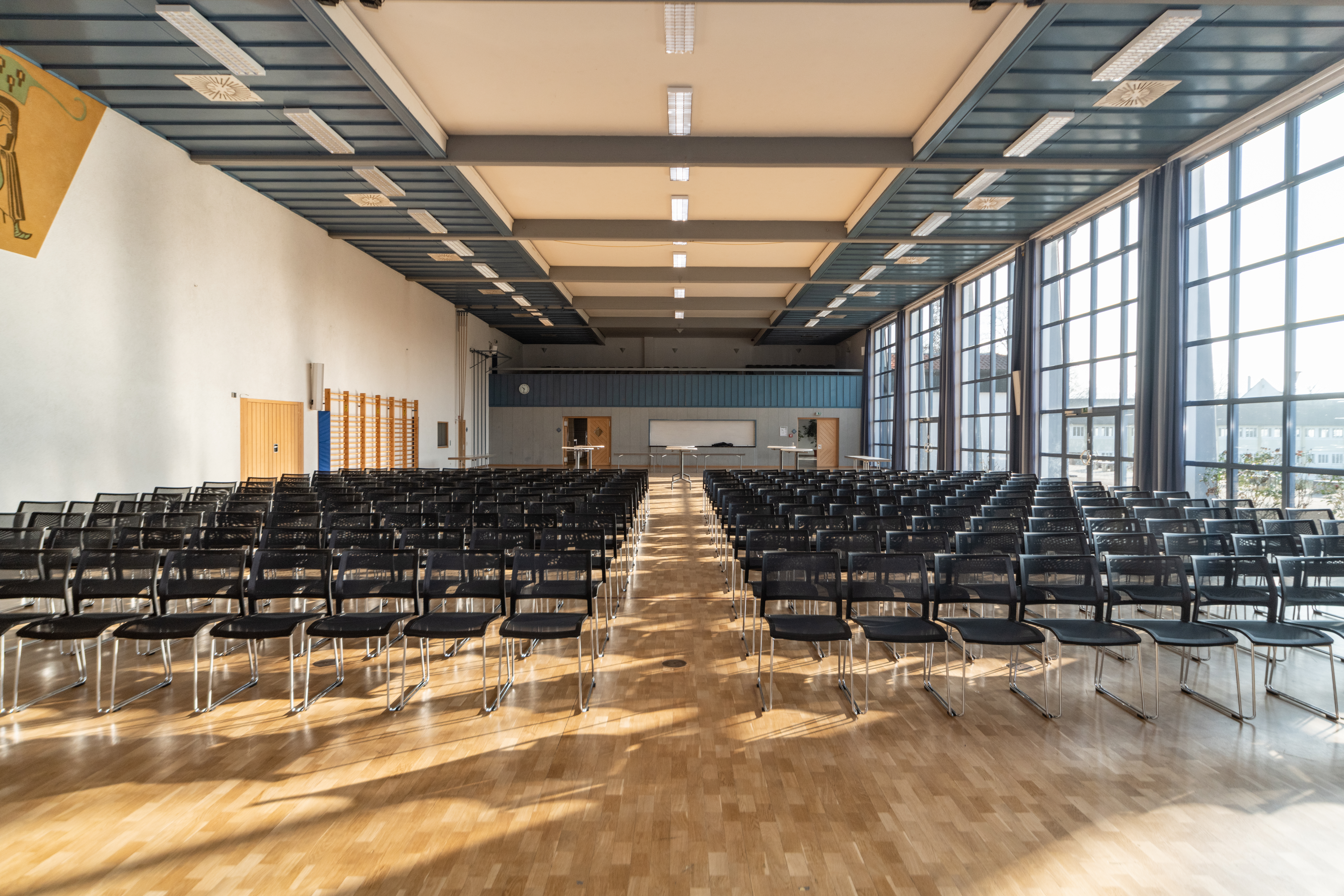 Referenzen-Bildergalerie-Limpurg-Halle Gaildorf-klif Mehrzweckstuhl