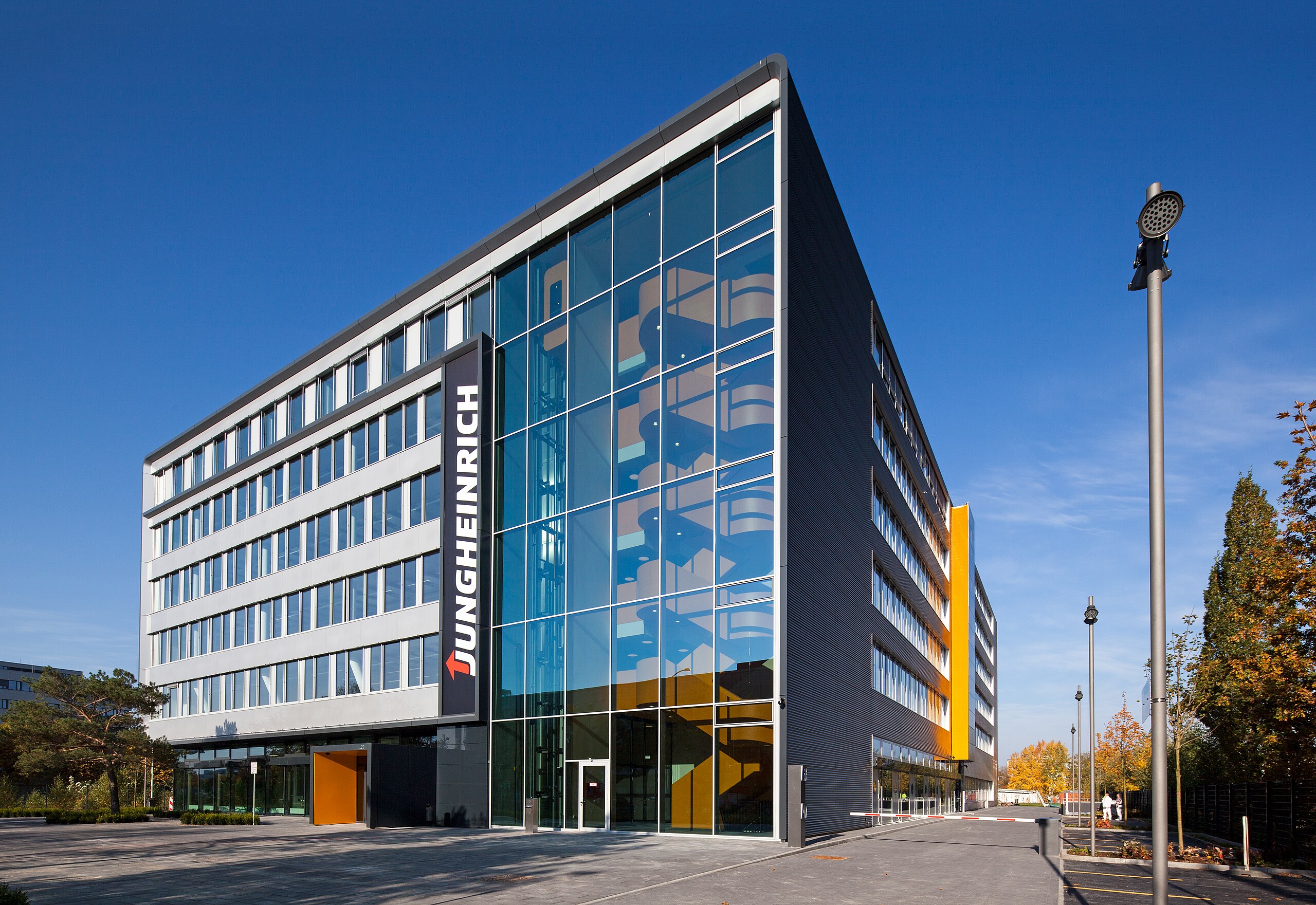 Referenzen-Bildergalerie-Jungheinrich Hamburg