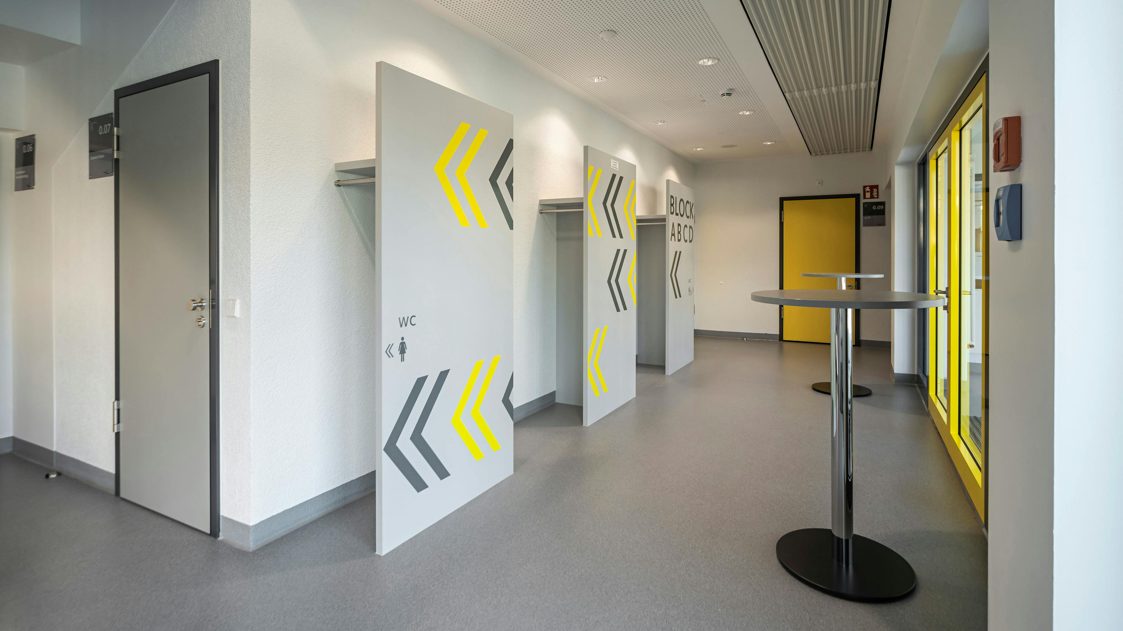 Referenzen-Riedhalle Steinheim an der Murr-locco Stehtisch