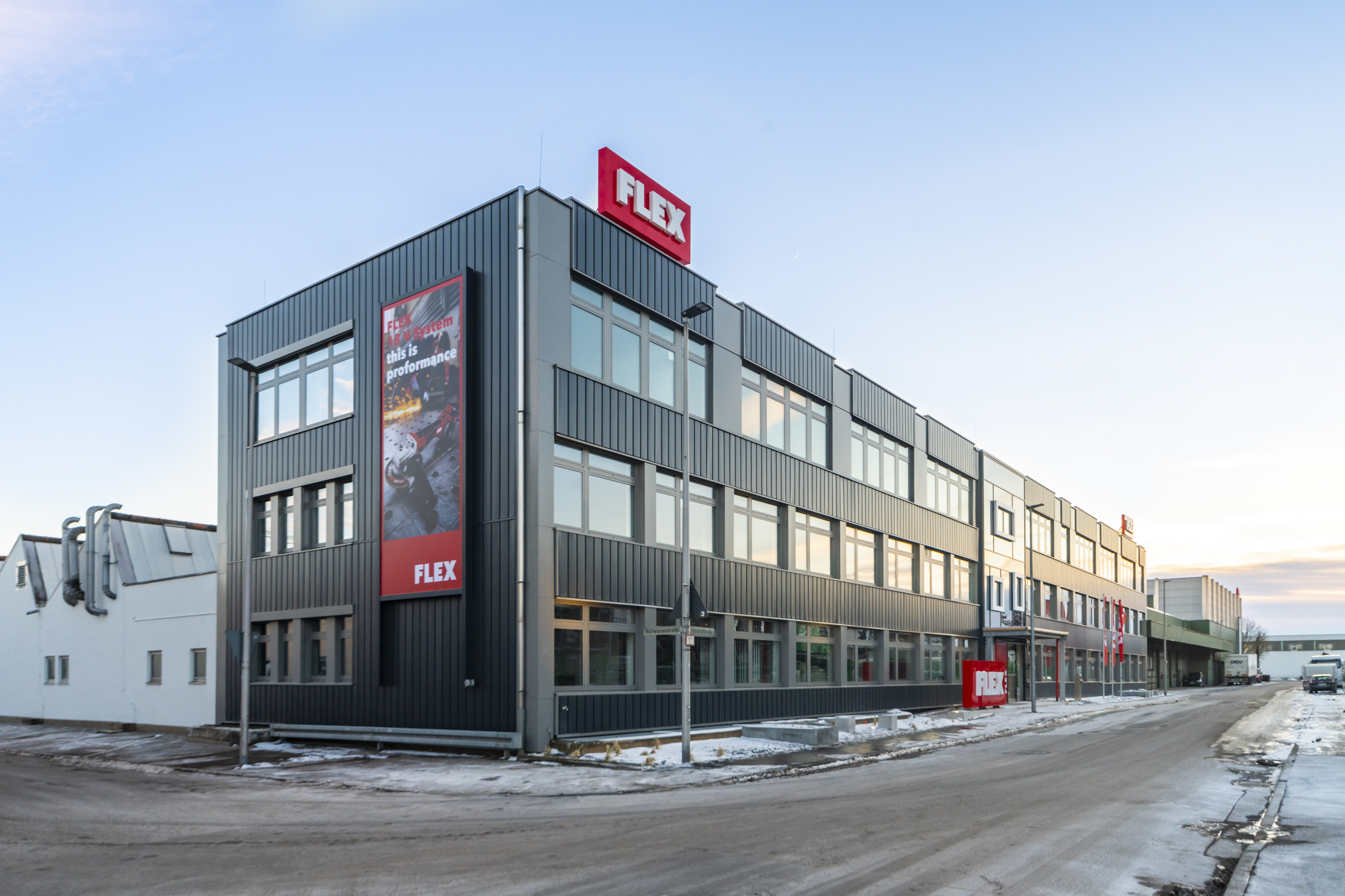 Referenzen-Bildergalerie-FLEX-Elektrowerkzeuge GmbH