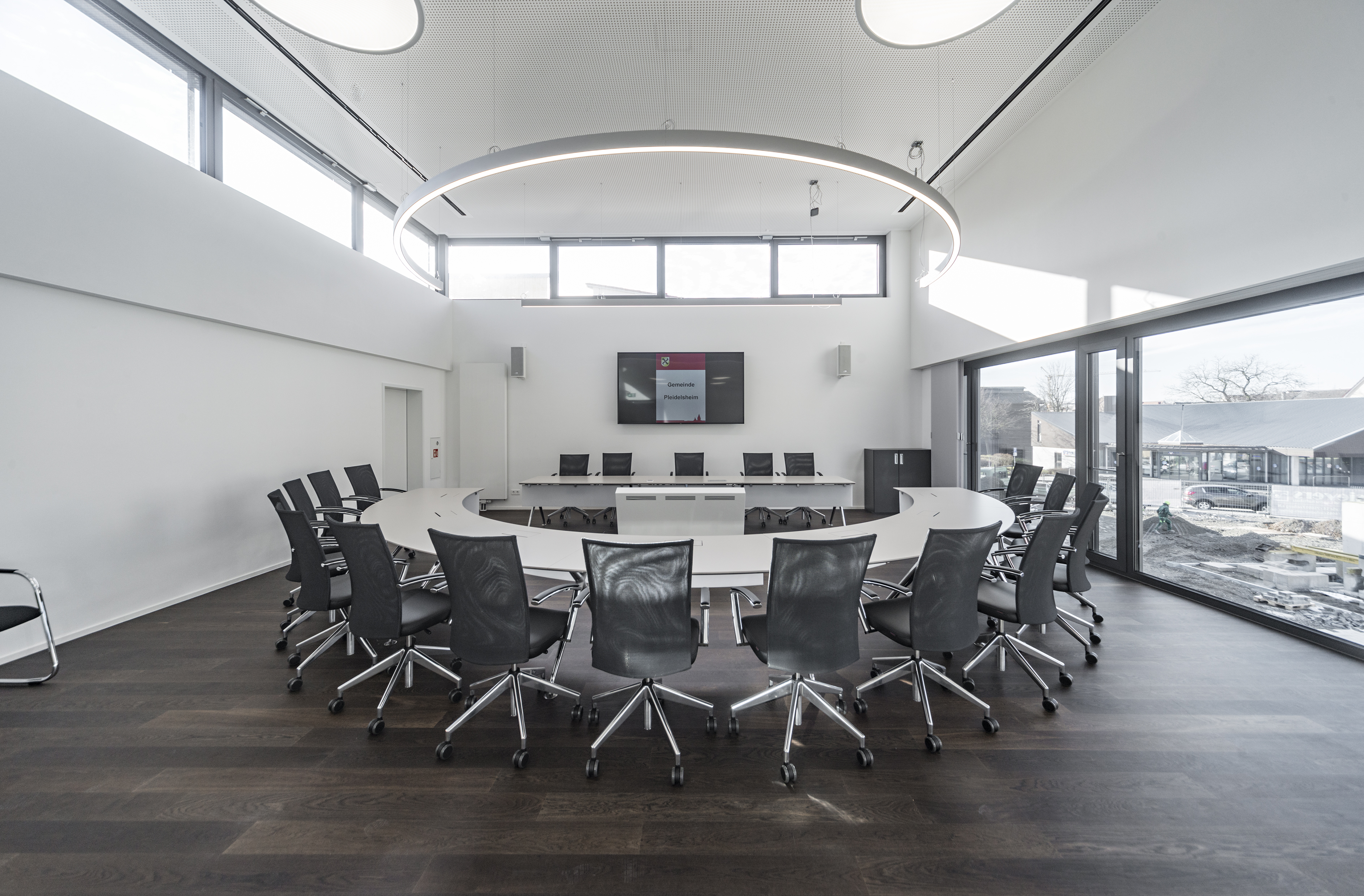 References-Picture gallery-Pleidelsheim town hall- xcone conference system- pharao net conference chair