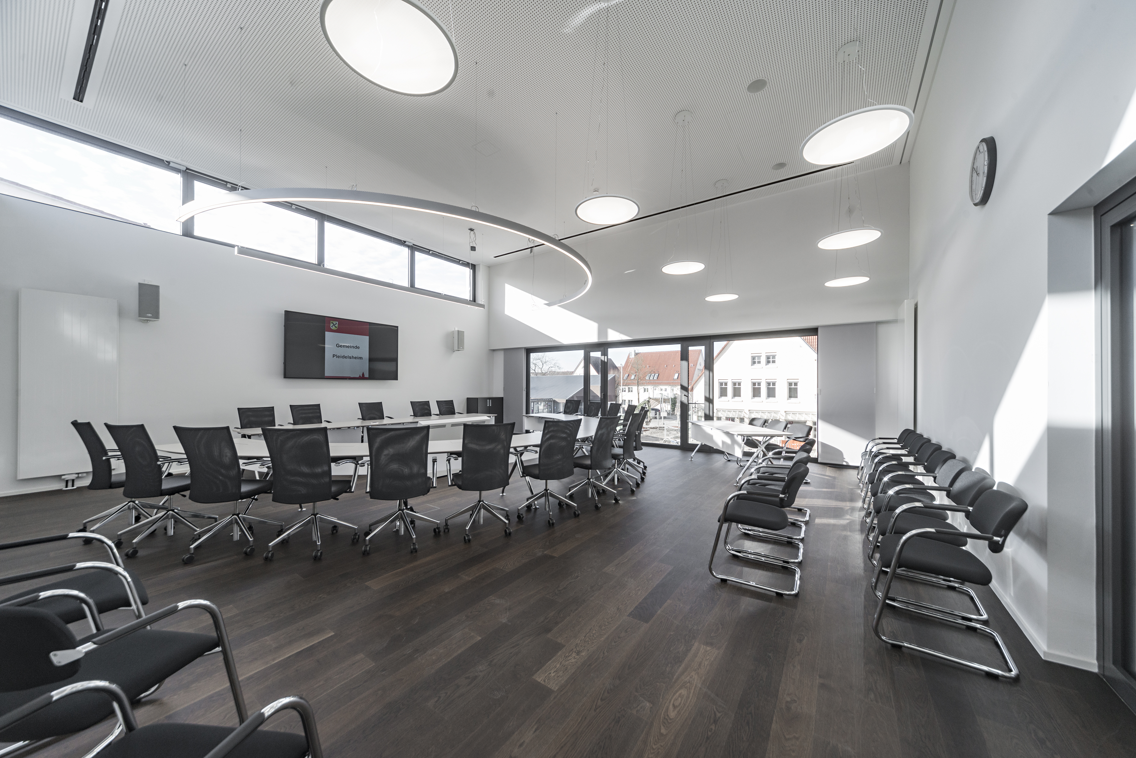 References-Picture gallery-Pleidelsheim town hall- xcone conference system- pharao net conference chair