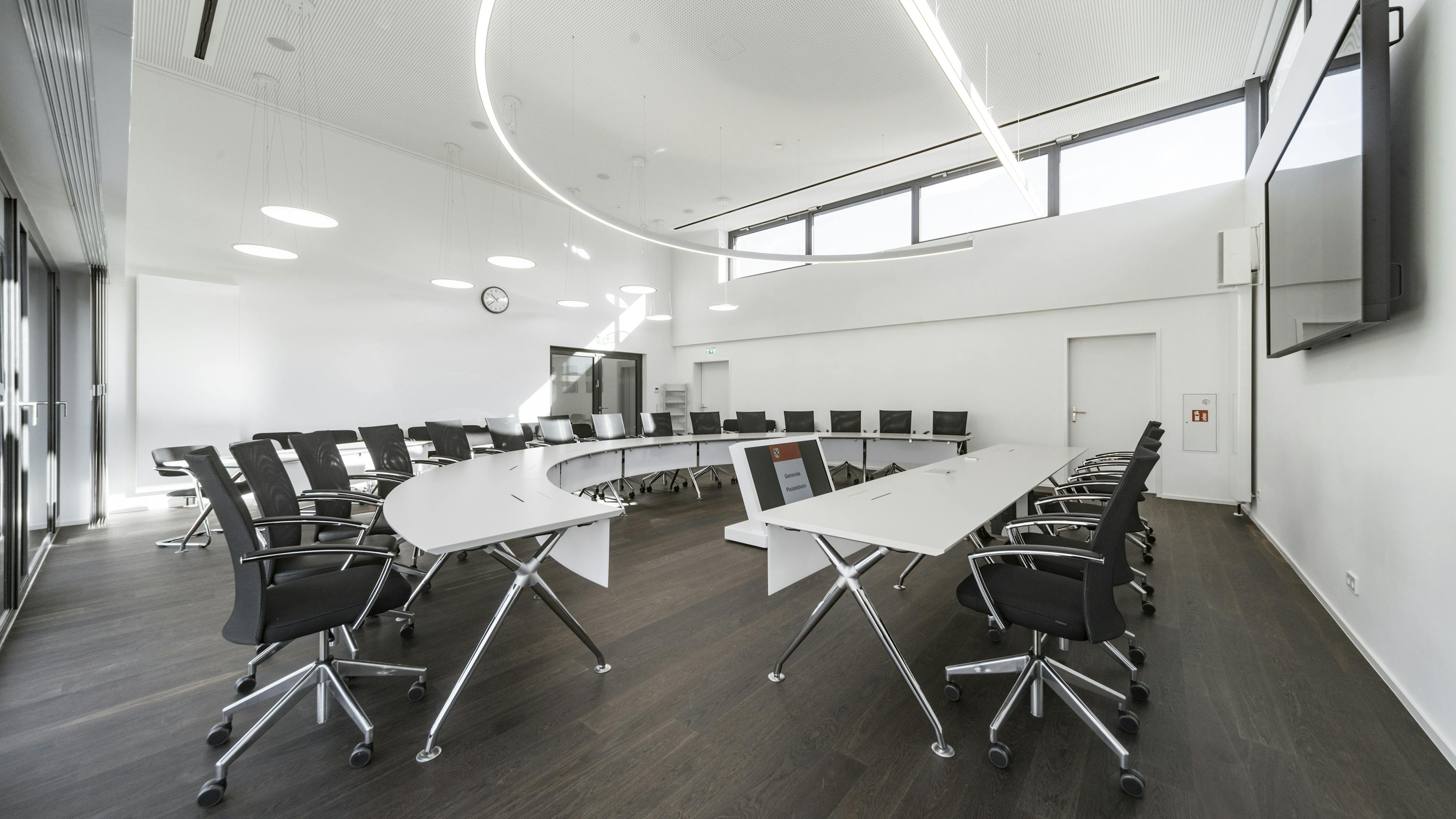 References-Picture gallery-Pleidelsheim town hall- xcone conference system- pharao net conference chair