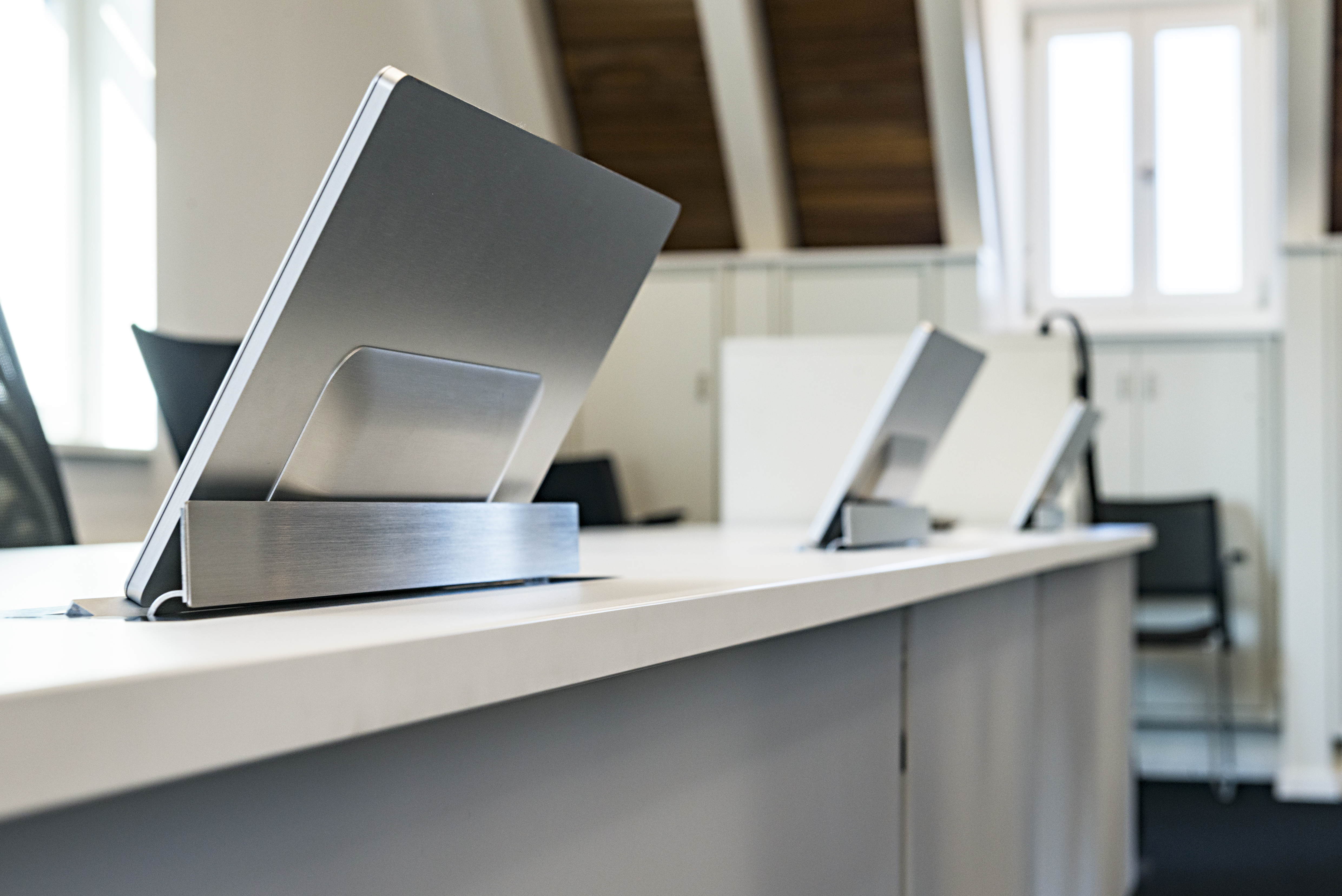 Referenzen-Bildergalerie-Rathaus Untereisesheim- xcone Konferenztisch-pharao net Konferenzstuhl