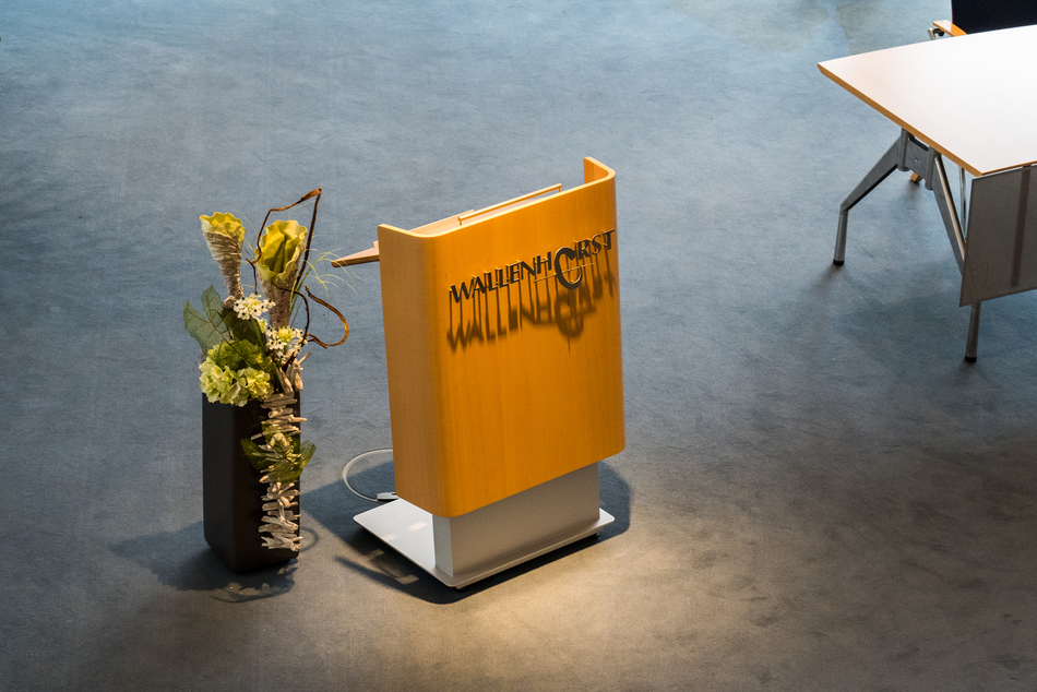 References-City Hall Wallenhorst-Wallenhorst-Combo Chair-fallon Conference table PSE Lectern
