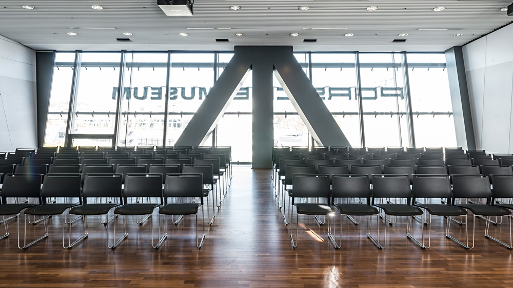 Referenzen-Porsche Museum-Stuttgart-klif Stapelstuhl