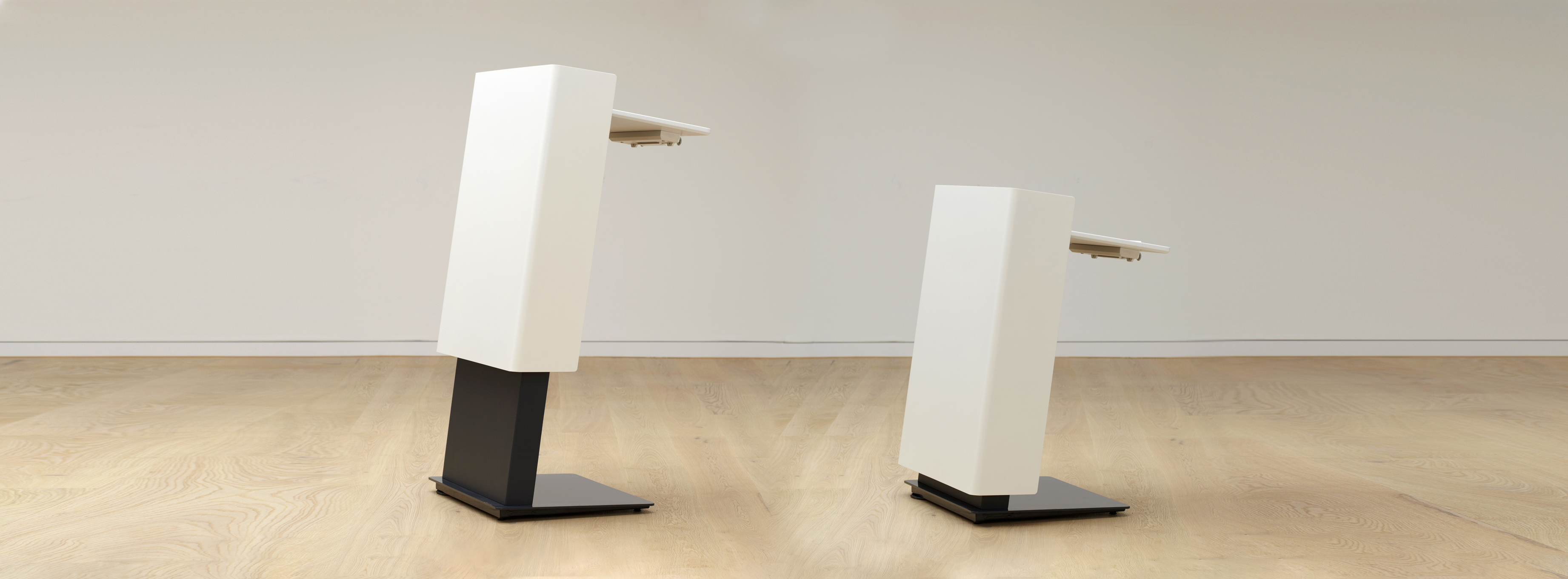 Products- Lectern- PSE Lectern- electrically height-adjustable