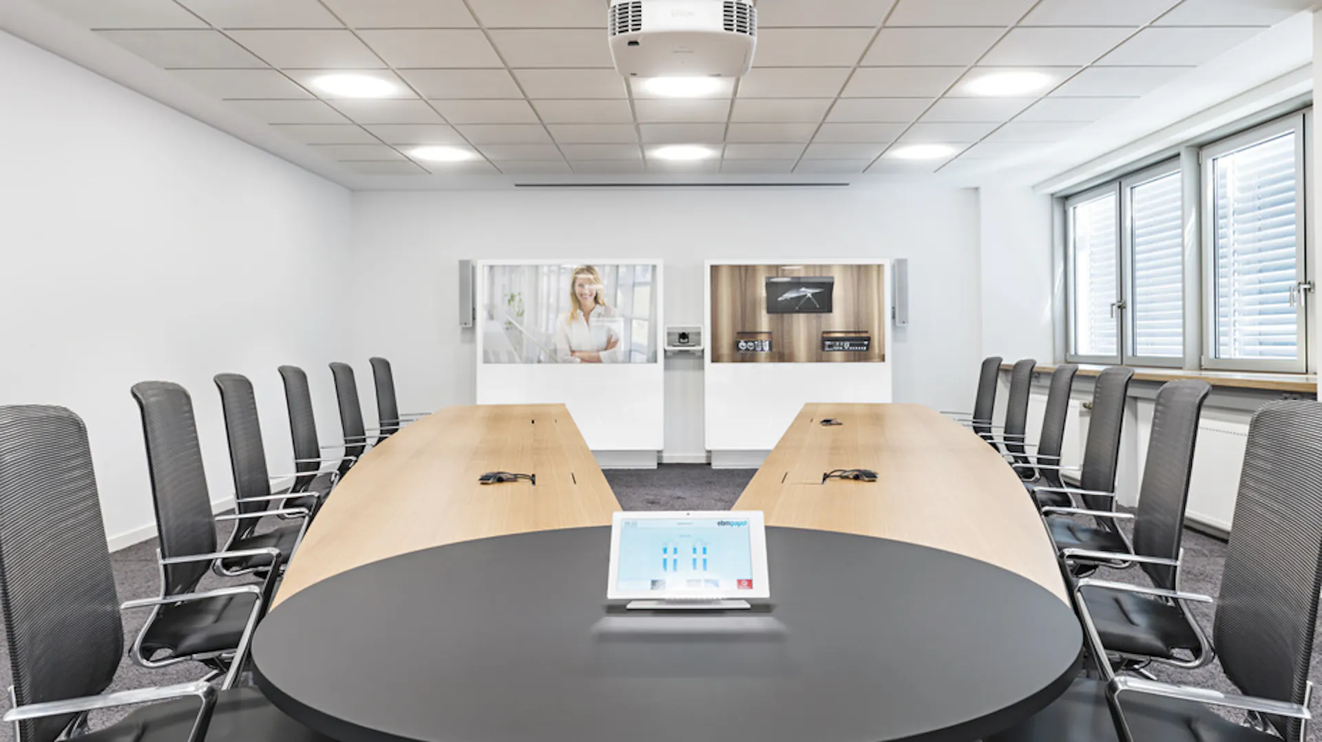 Referenzen-EBM-Pabst-fallon vct Konferenztisch-primo Konferenzstuhl