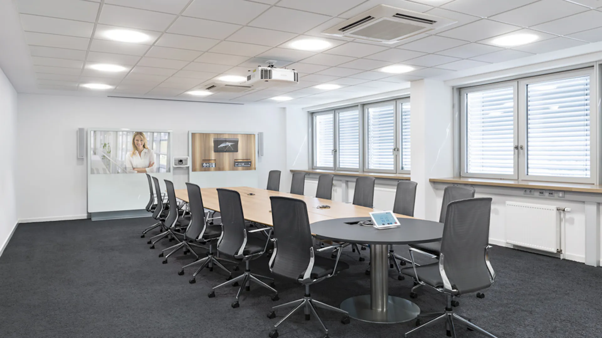 Referenzen-EBM-Pabst-fallon vct Konferenztisch-primo Konferenzstuhl