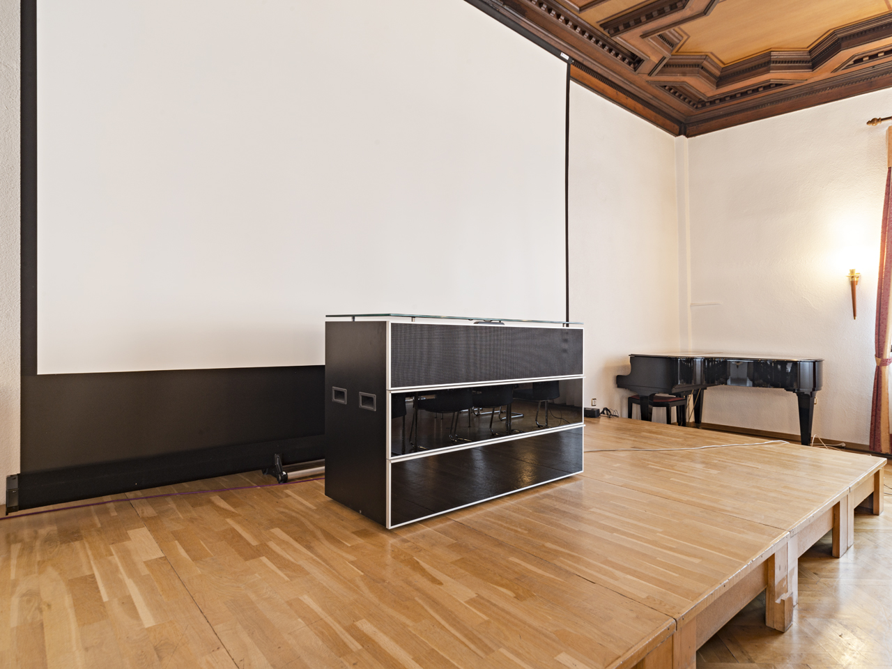 Referenzen-Rathaus Gaildorf-Gailorf-Multi-Media-Sideboard