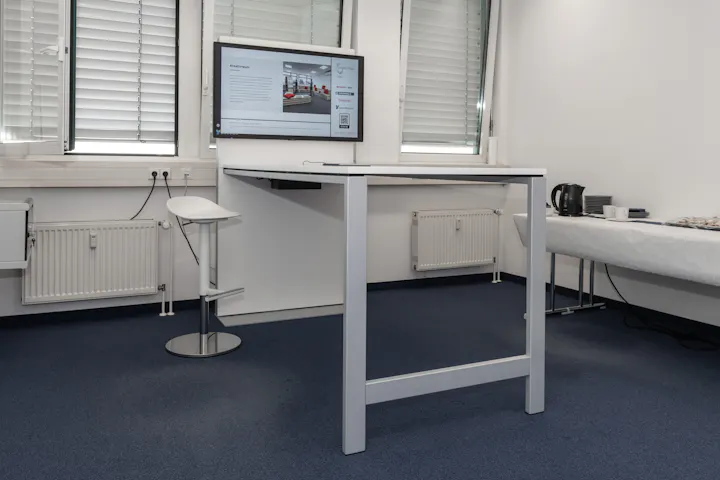 Referenzen- Expert Plaza- Dreieich- MICO Bench
