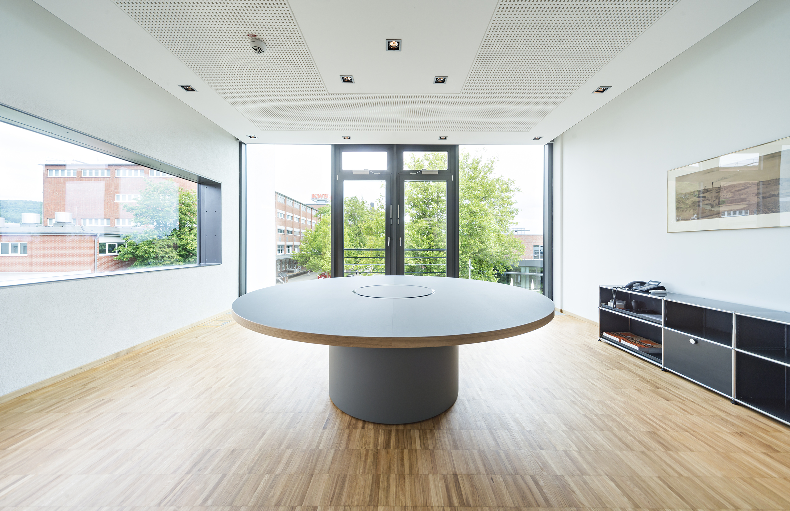 References-Picture gallery-KWS Saat Einbeck- Pharao net- Conference table