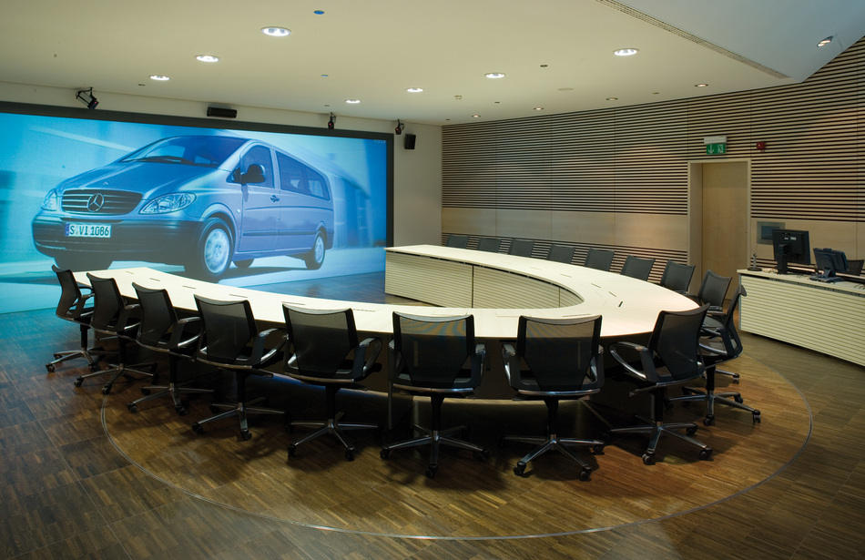Daimler AG, Stuttgart | Table de conférence : me
