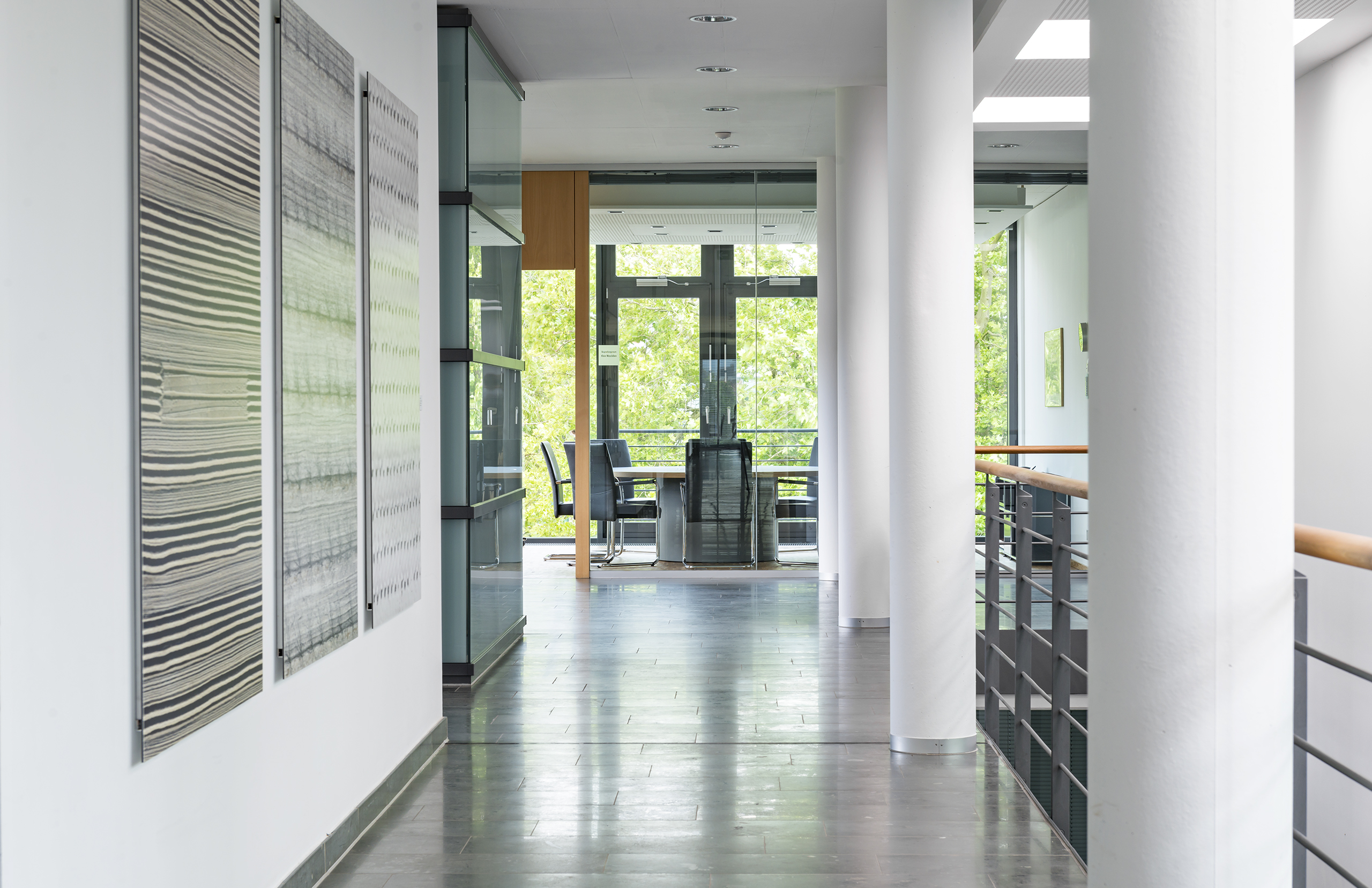 References-Picture gallery-KWS Saat Einbeck- Pharao net- Conference table fallon