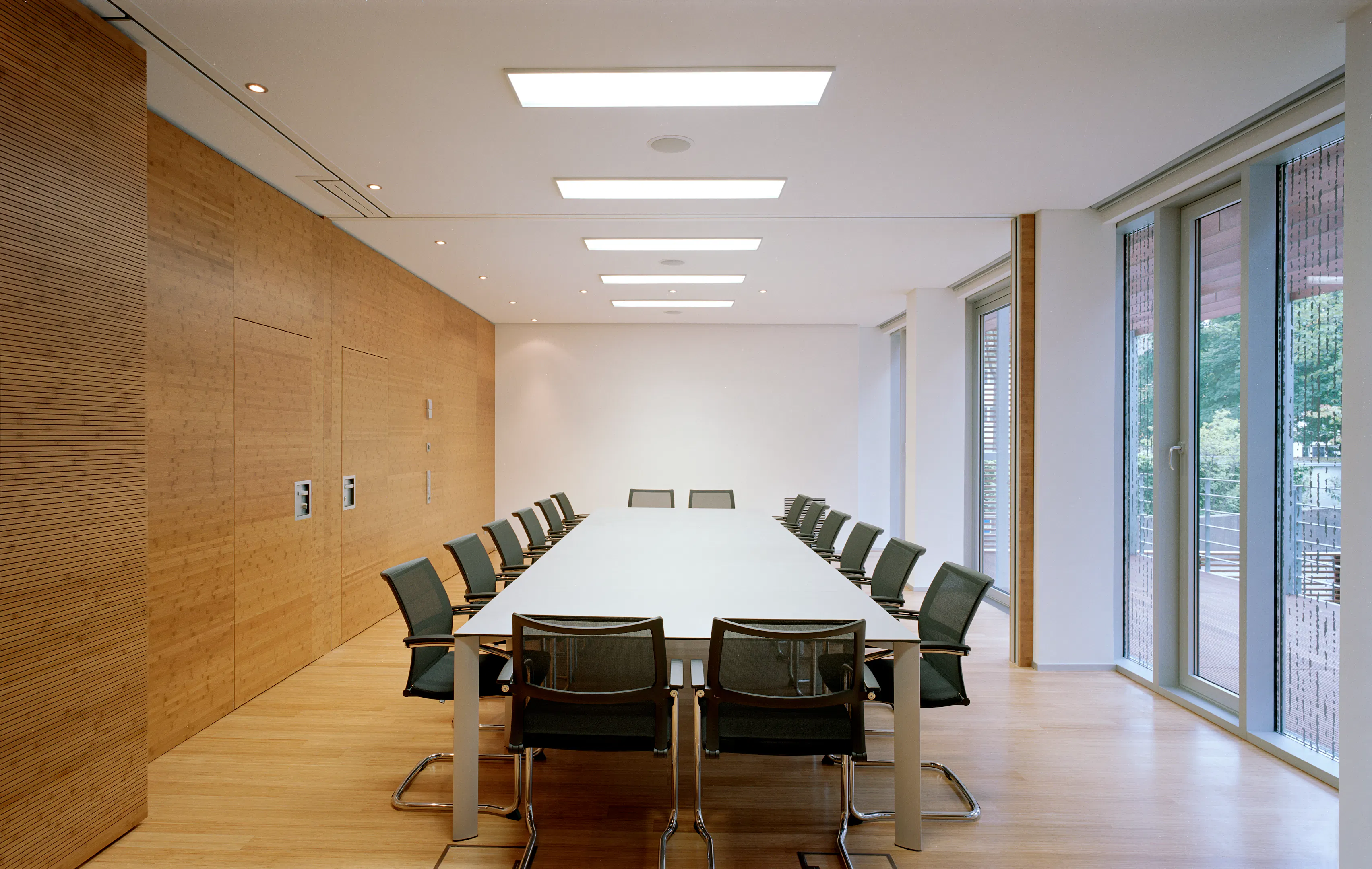 Références-Galerie de photos- Wassermann Köln- cetera Table de conférence