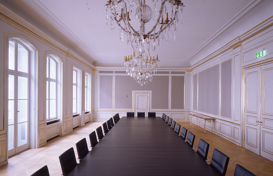 HVB, Munich | Table de conférence : cetera