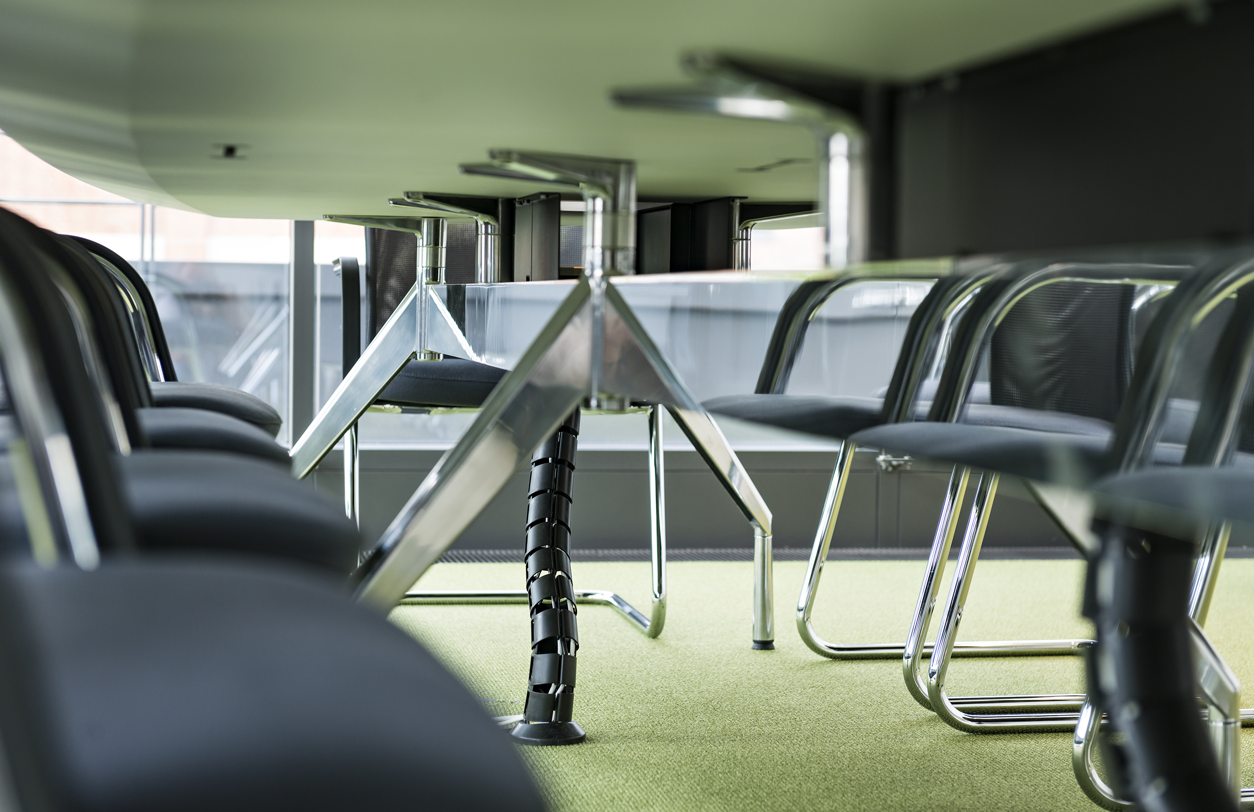 Références-Galerie d'images-KWS Saat Einbeck- Pharao net- Table de conférence fallon