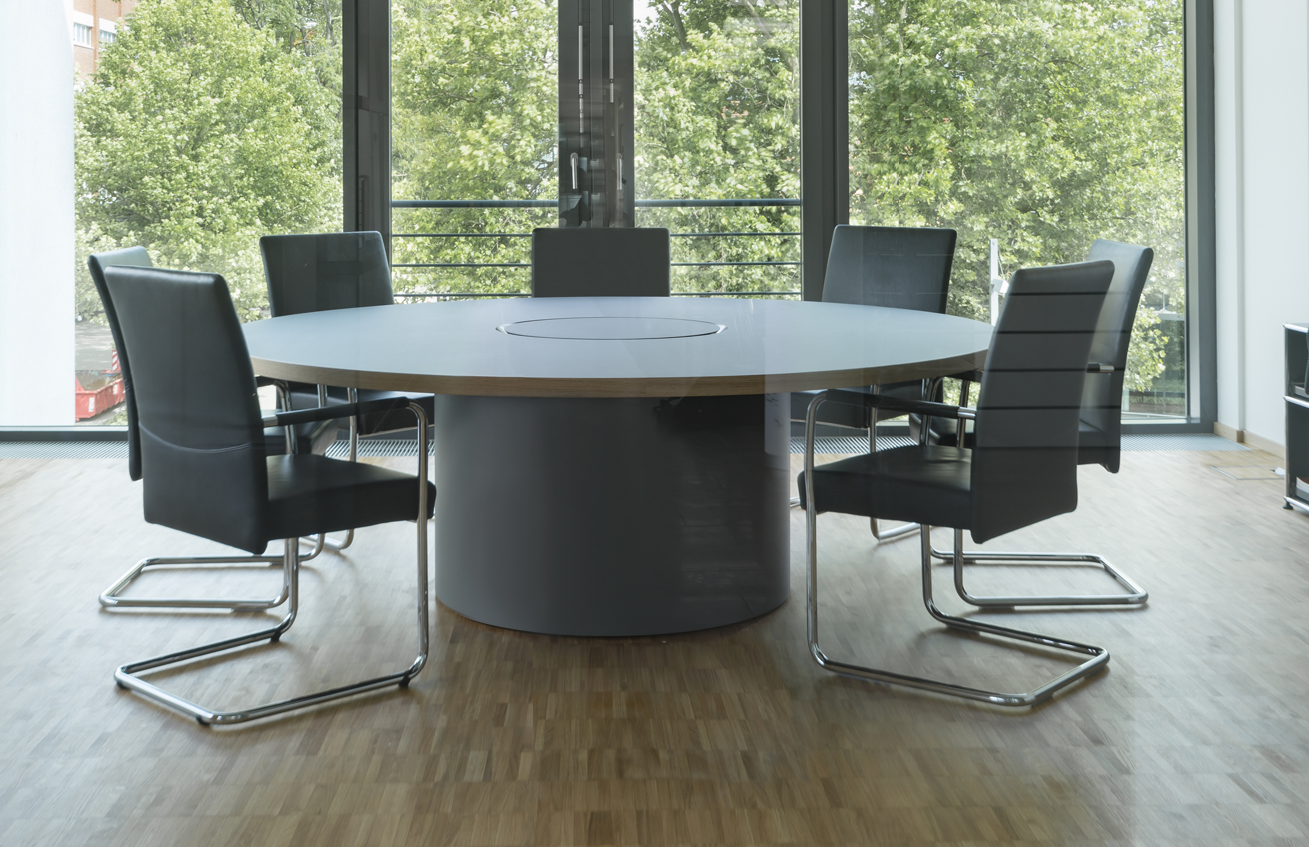 Références-Galerie d'images-KWS Saat Einbeck- Pharao net- Table de conférence fallon