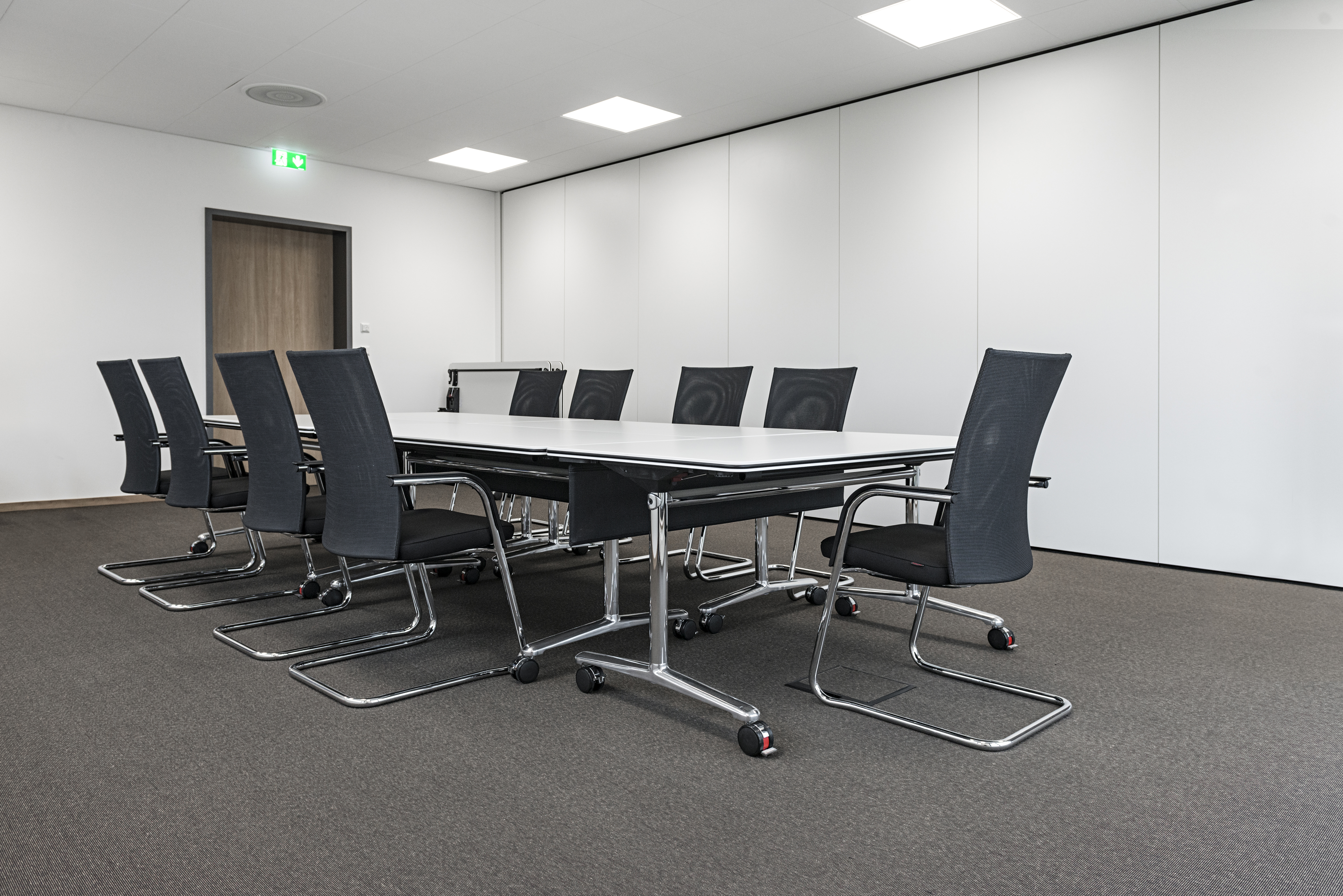 Références-Galerie d'images-Fédération patronale de la chimie- multiform Table -pharao net Siège de conférence