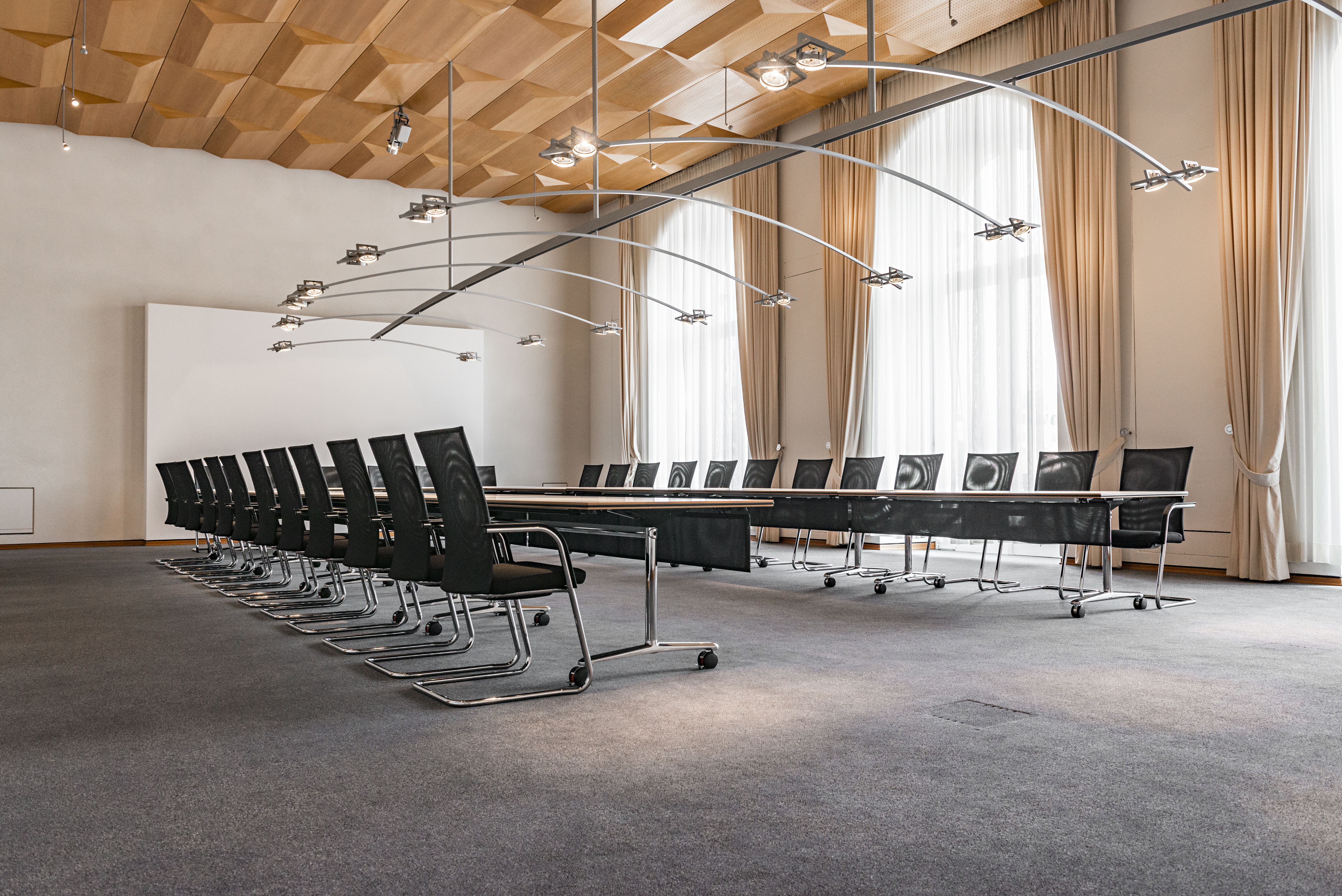 References-Picture gallery-Ministry- multiform conference system- pharao net conference chair