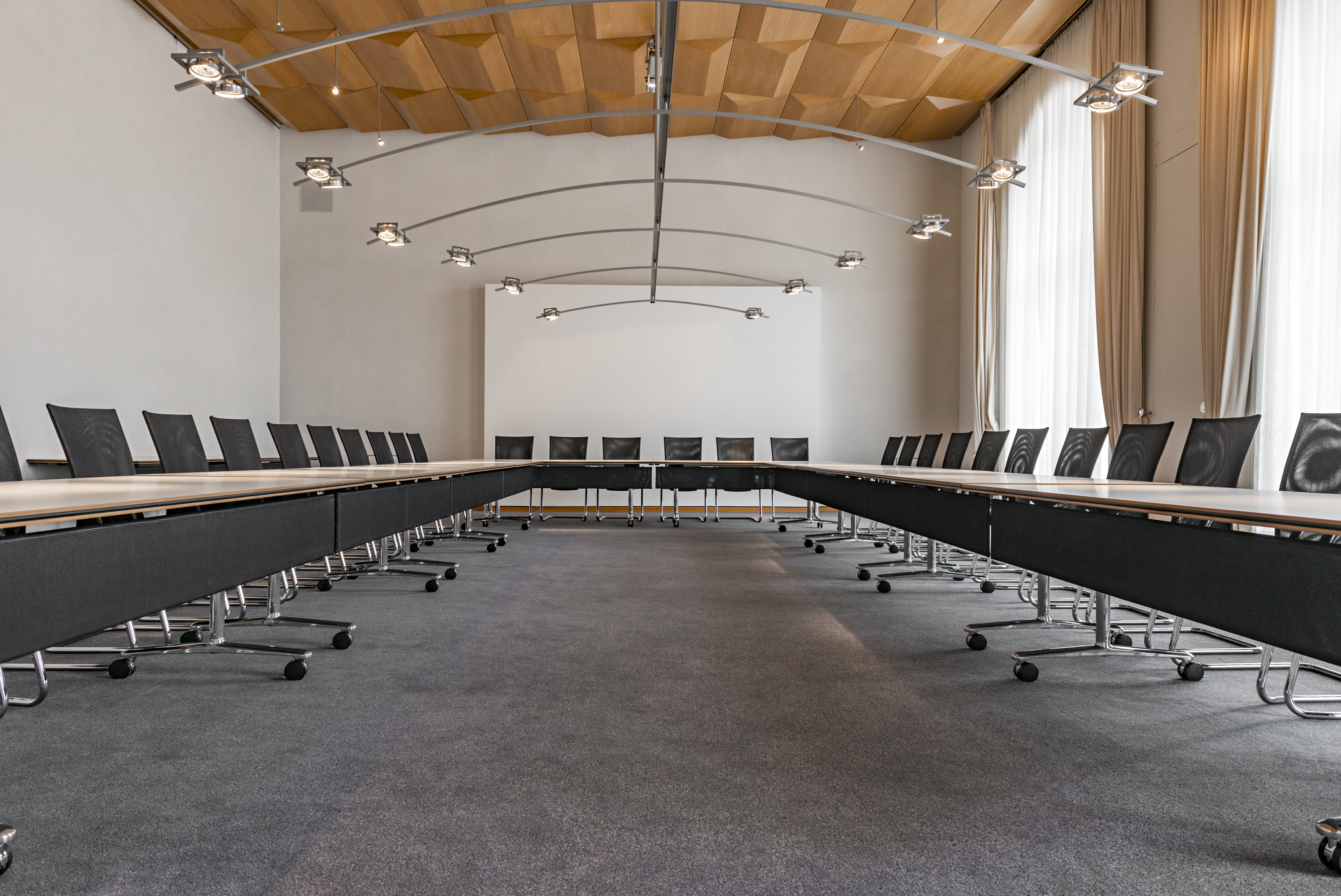 References-Picture gallery-Ministry- multiform conference system- pharao net conference chair