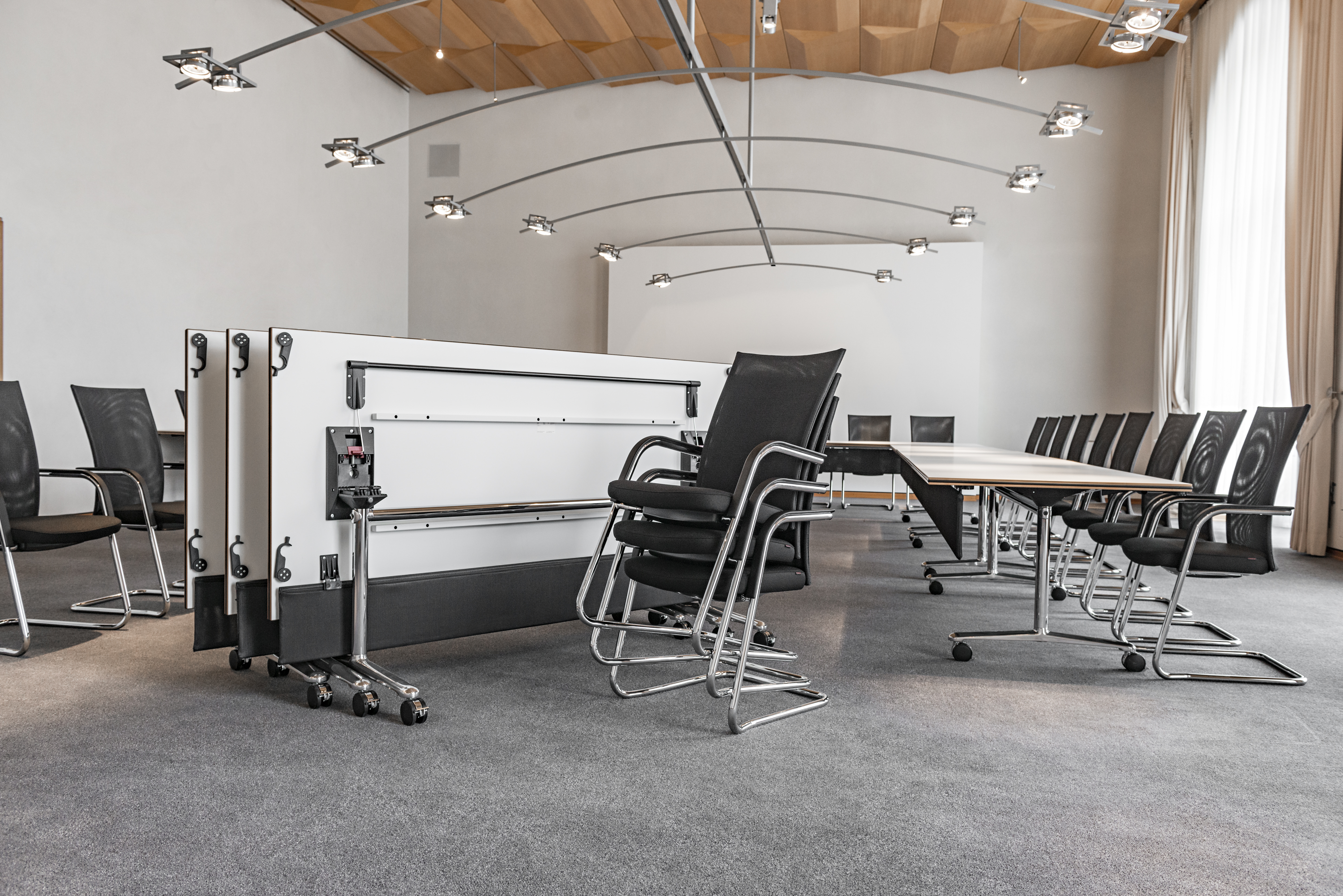 References-Picture gallery-Ministry- multiform conference system- pharao net conference chair